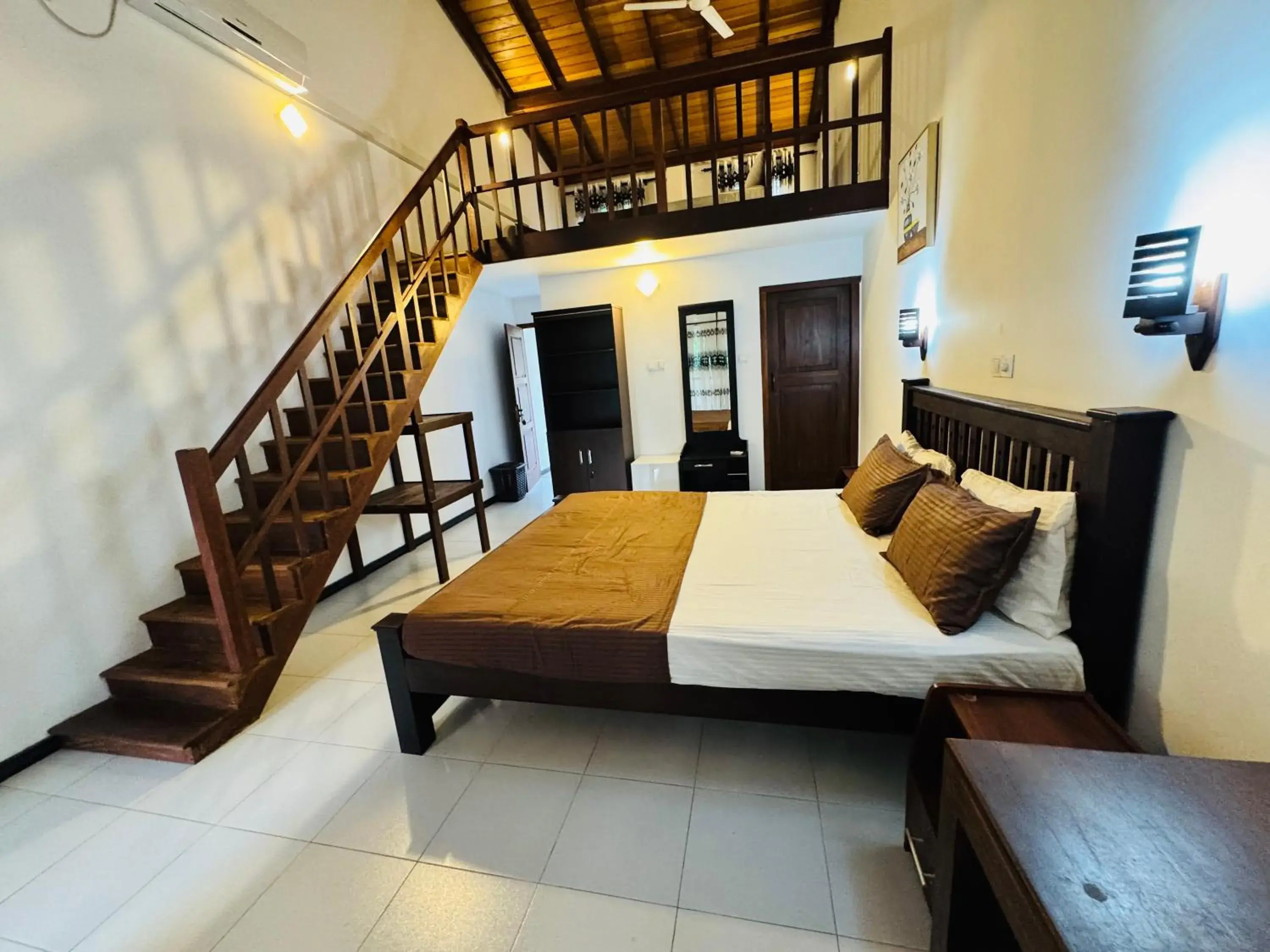Deluxe Double or Twin Room with Garden View in Araliya Villa Deluxe Double or Twin Room with Garden View in Araliya Villa