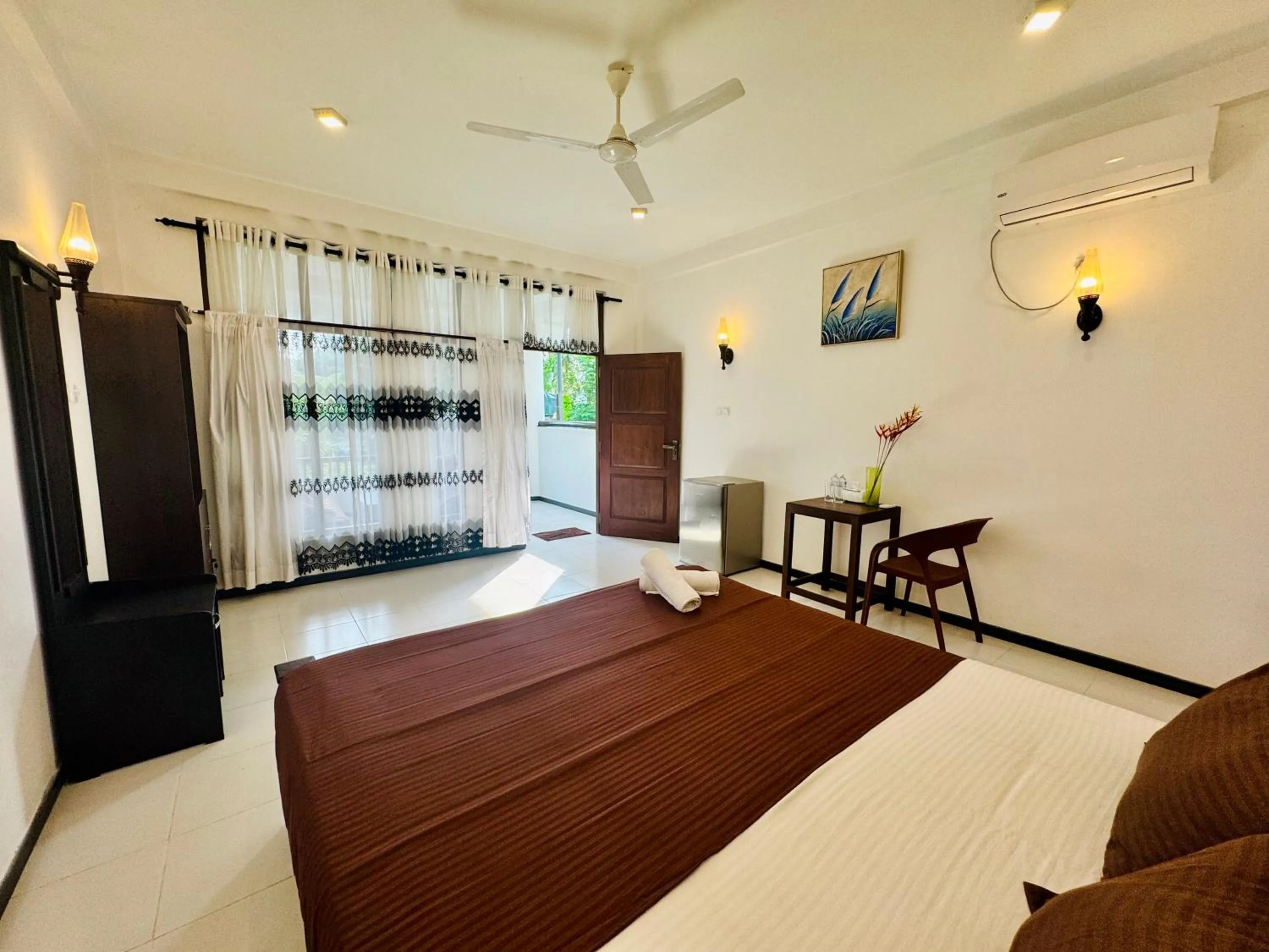 Bed in Araliya Villa