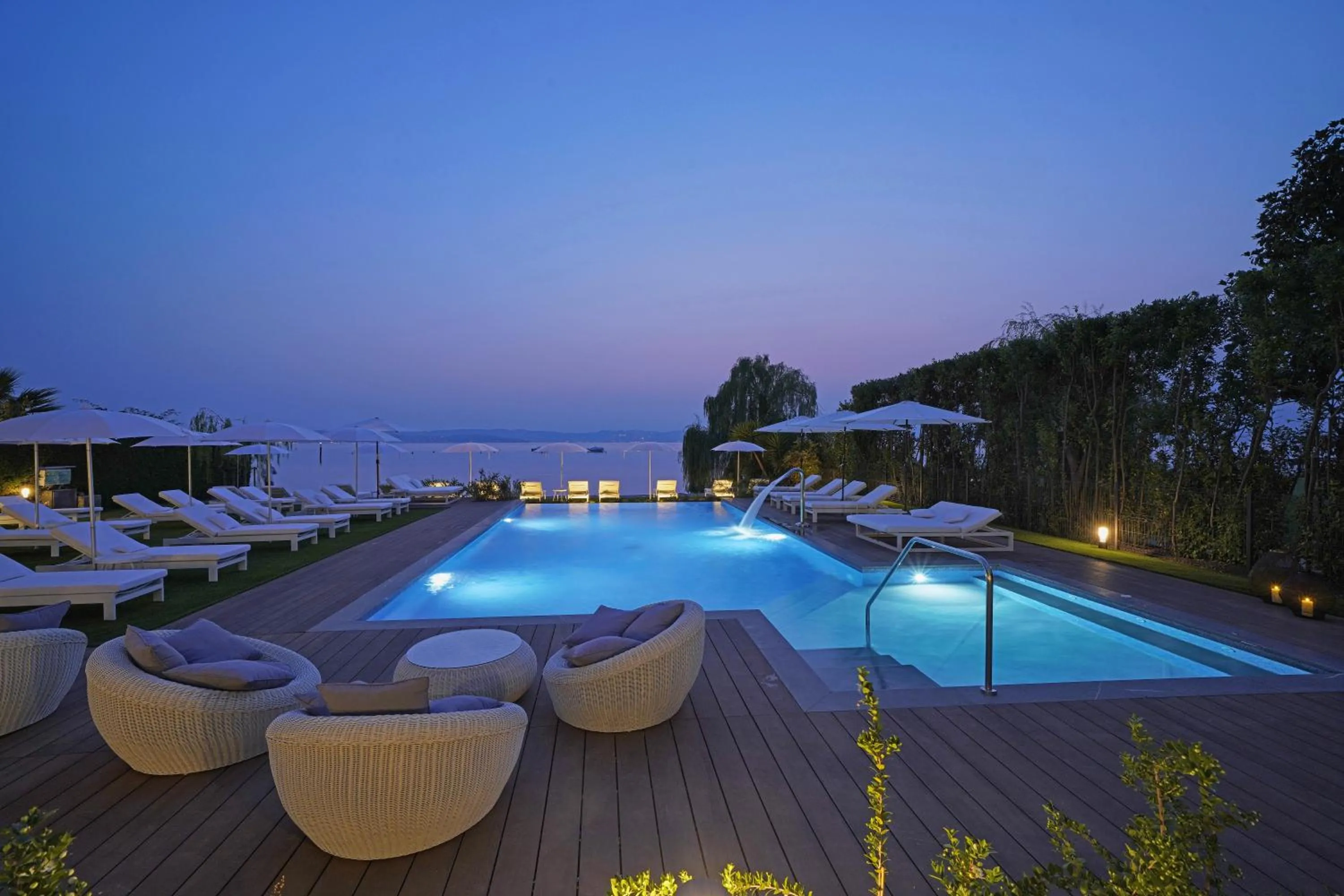 Pool view in Hotel Unico by Dori