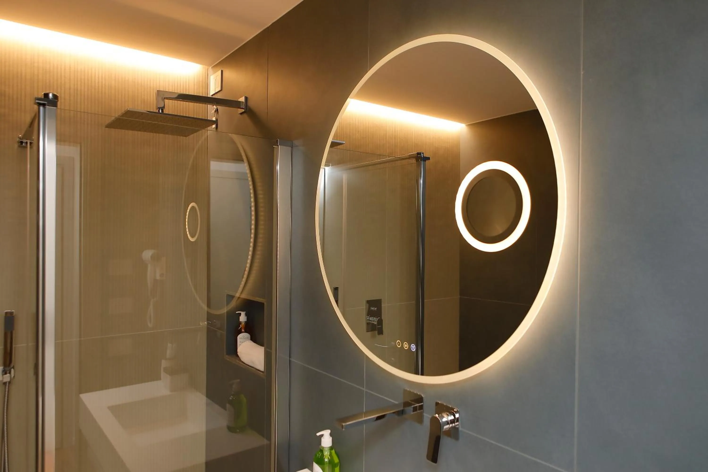 Bathroom in Hotel Unico by Dori