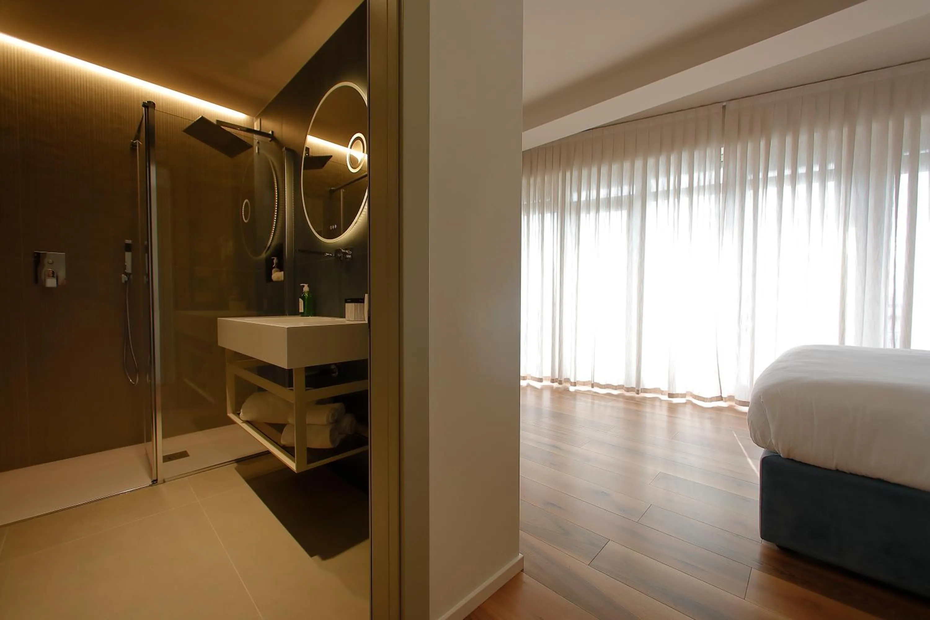 Bed in Hotel Unico by Dori