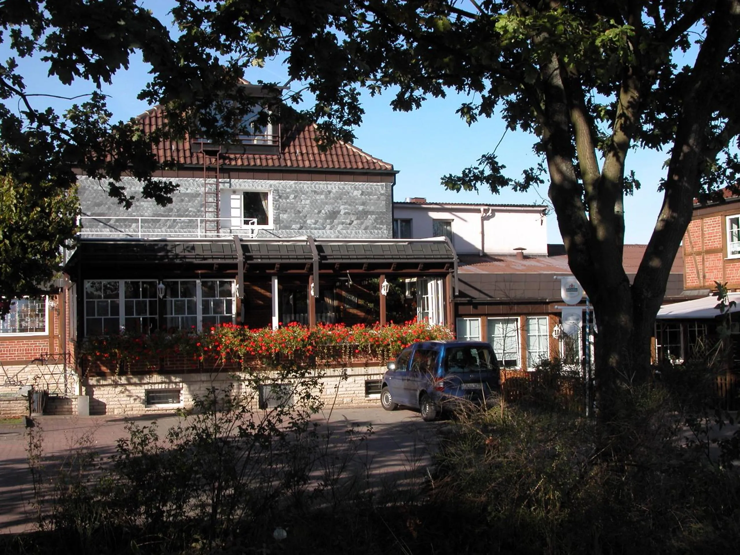 Facade/entrance in Alter Dorfkrug Am Kanal