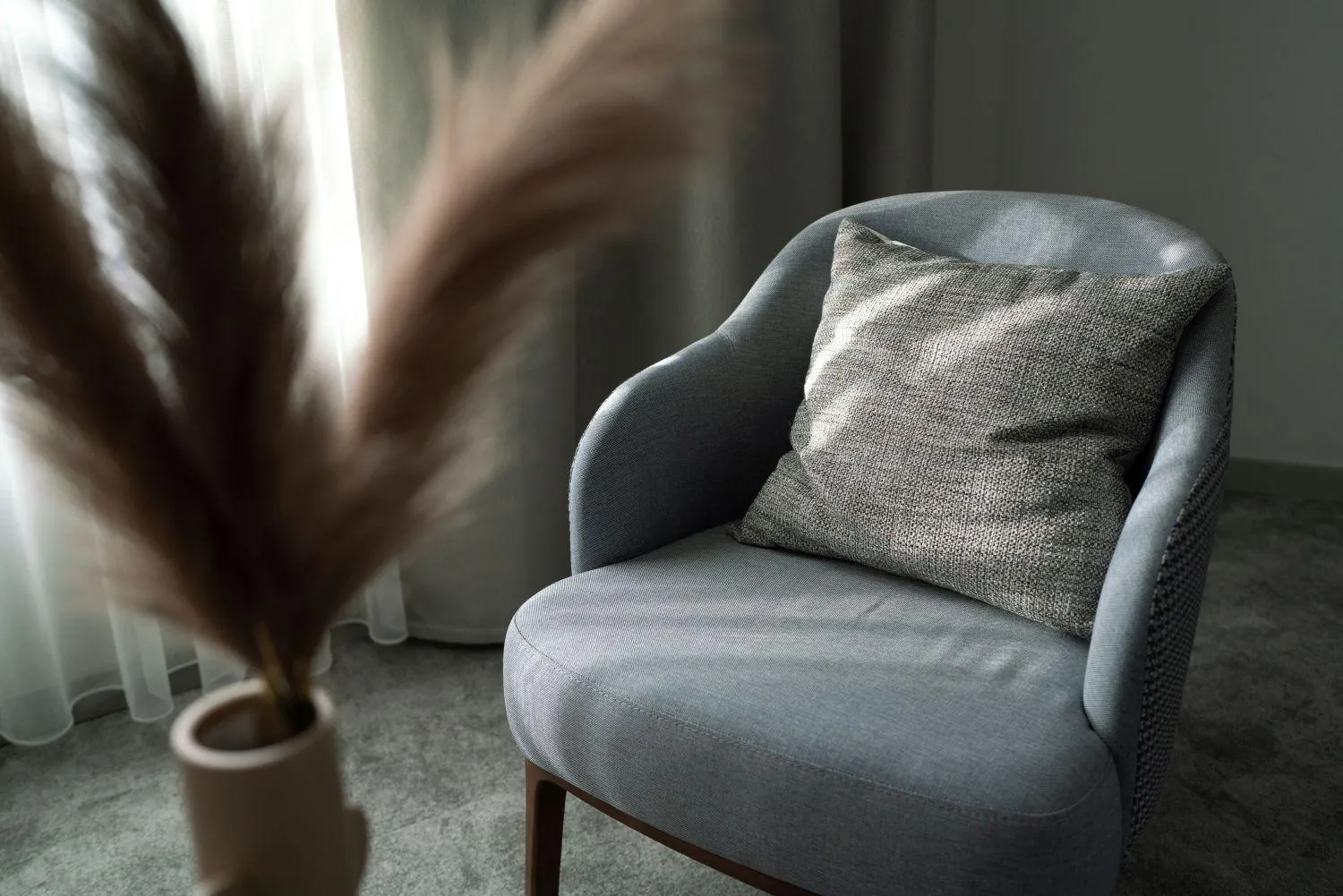 Seating area in Botanica Residence
