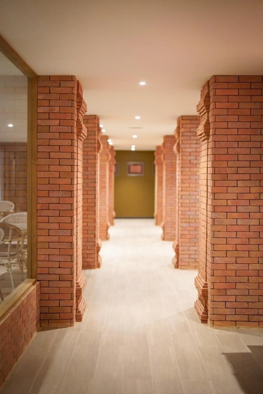 Property building in March Hotel & Suite Riverside