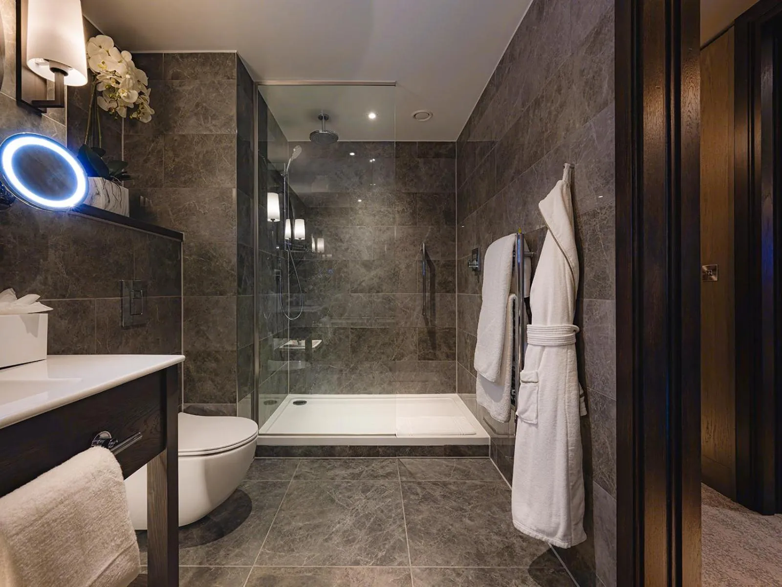 Shower in Dakota Newcastle