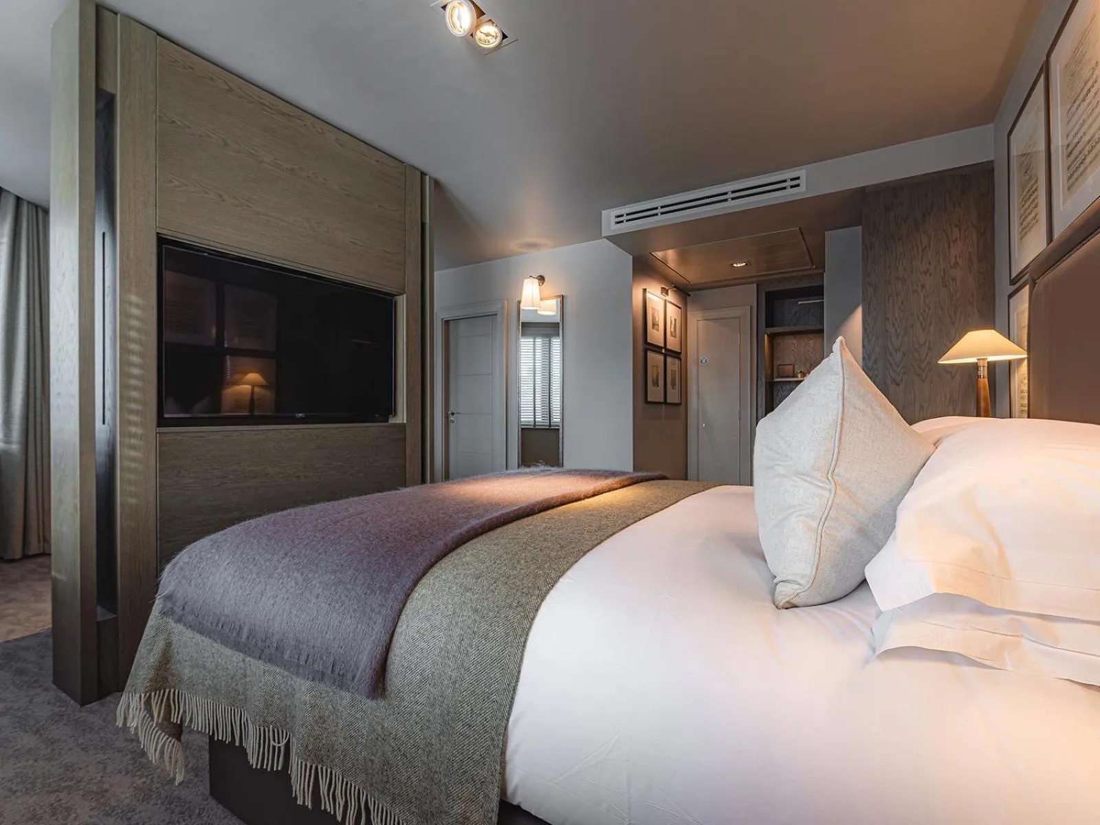 Bed in Dakota Newcastle