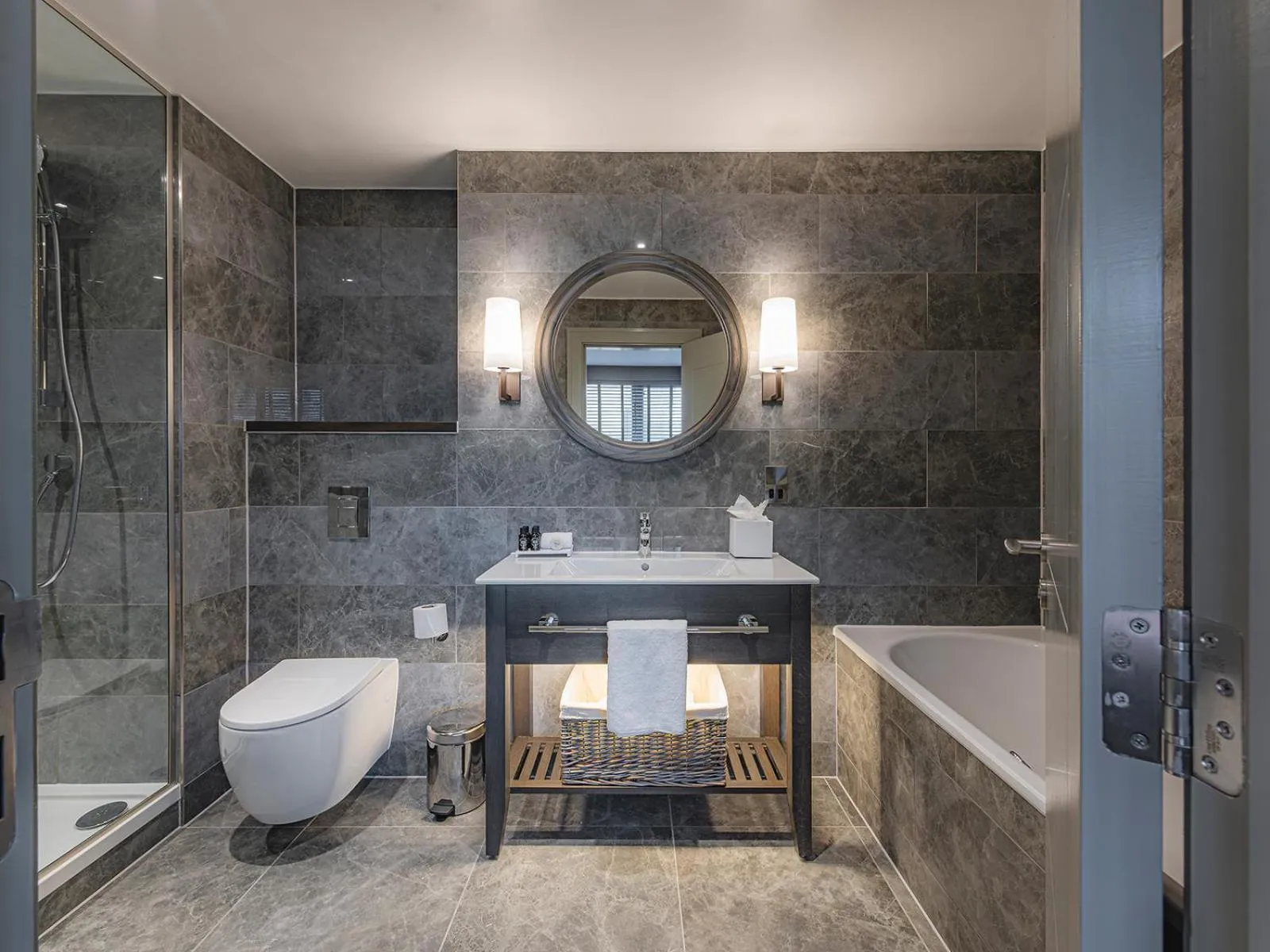 Shower in Dakota Newcastle