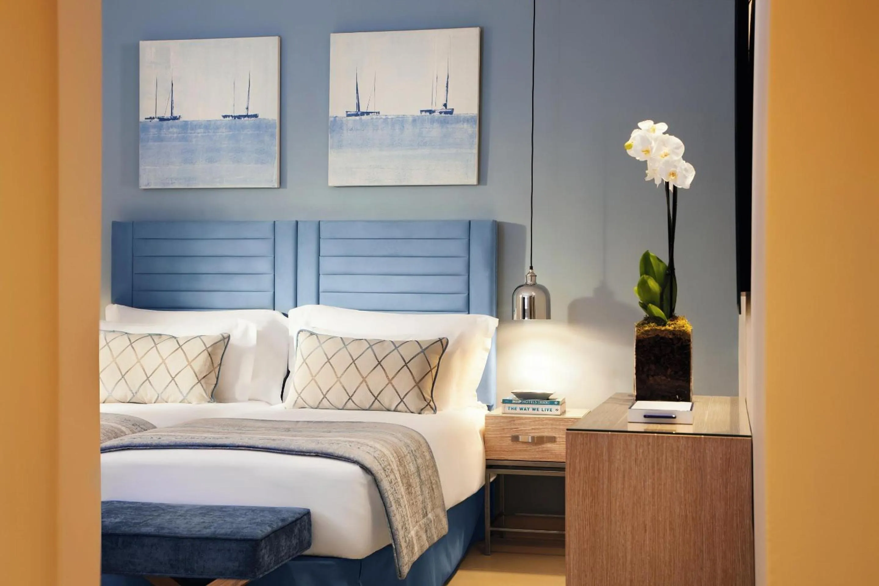 Photo of the whole room, Bed in Ikos Oceania