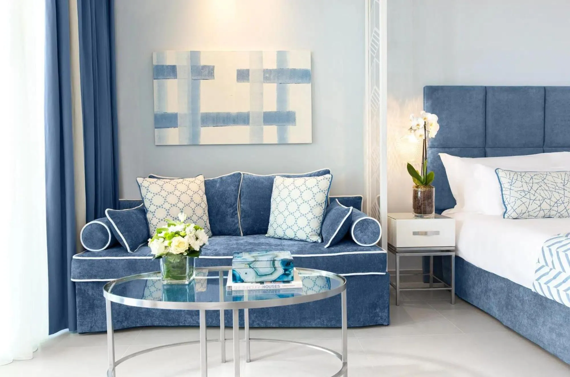 Photo of the whole room, Bed in Ikos Oceania