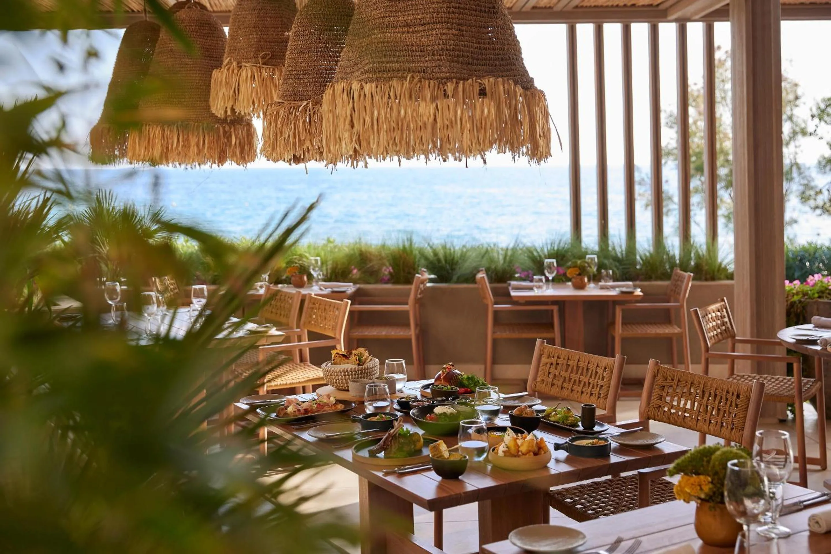 Restaurant/places to eat in Ikos Oceania