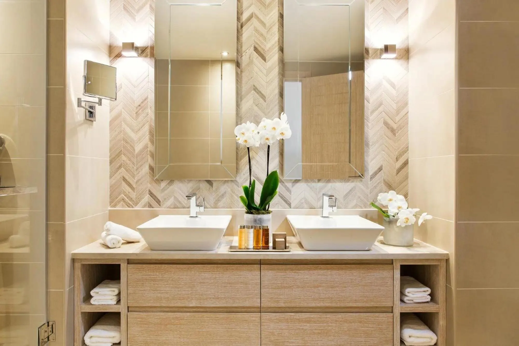 Bathroom in Ikos Oceania