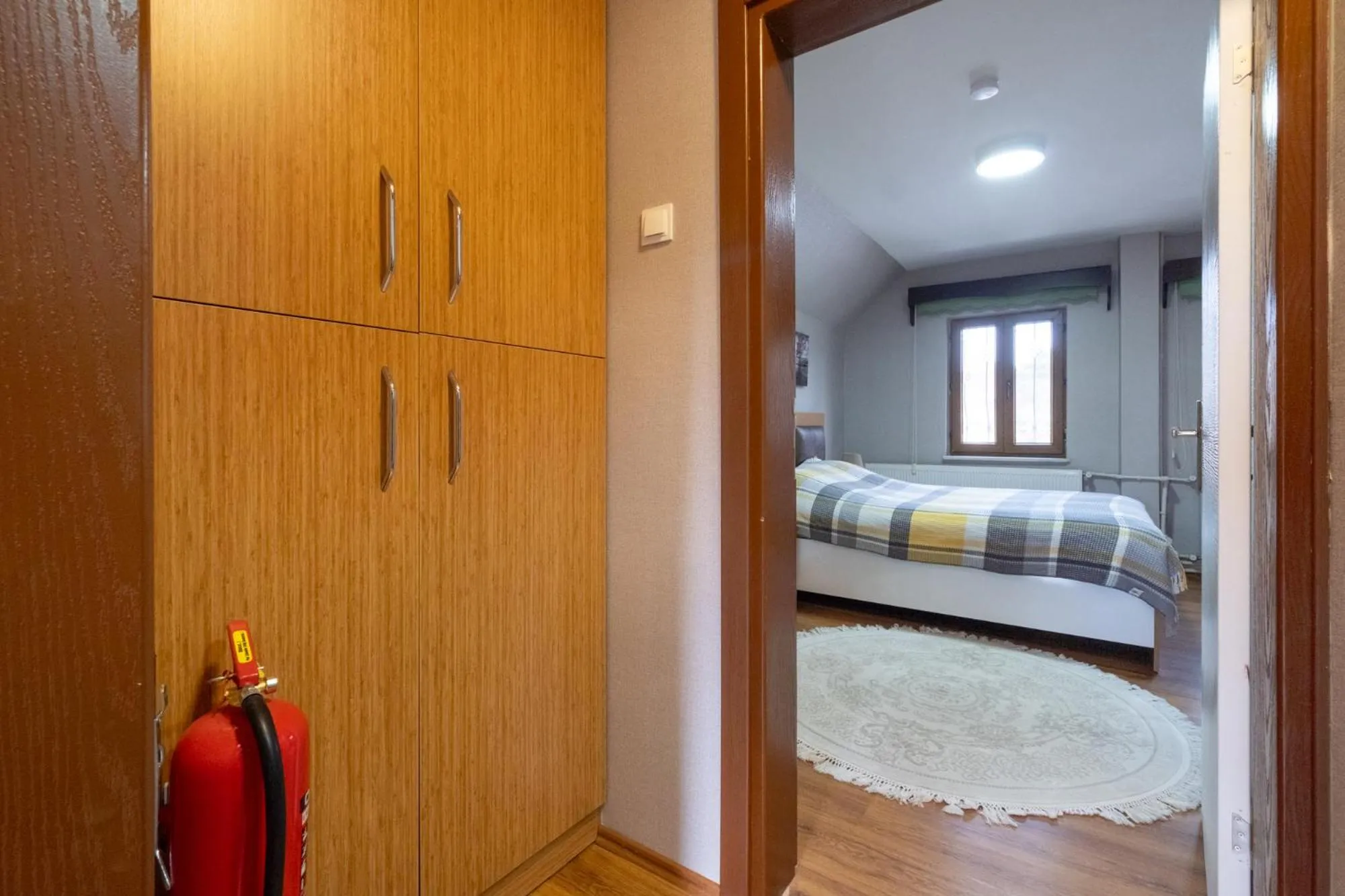 wardrobe, Bed in Uludag Tatil Evleri & Villa Dogus Uludağ