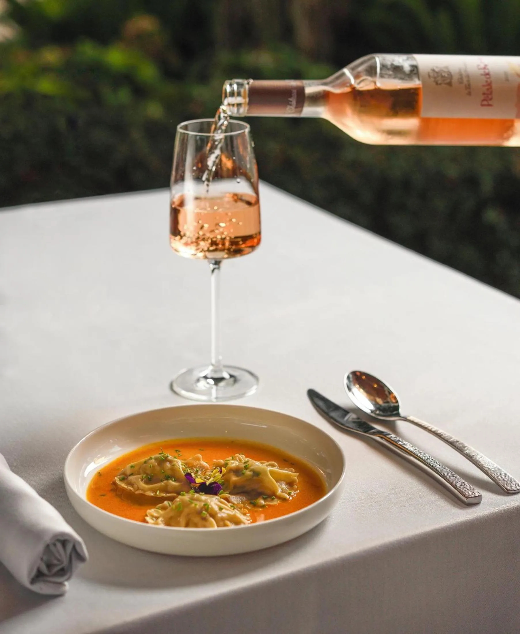 Restaurant/places to eat in Sani Club