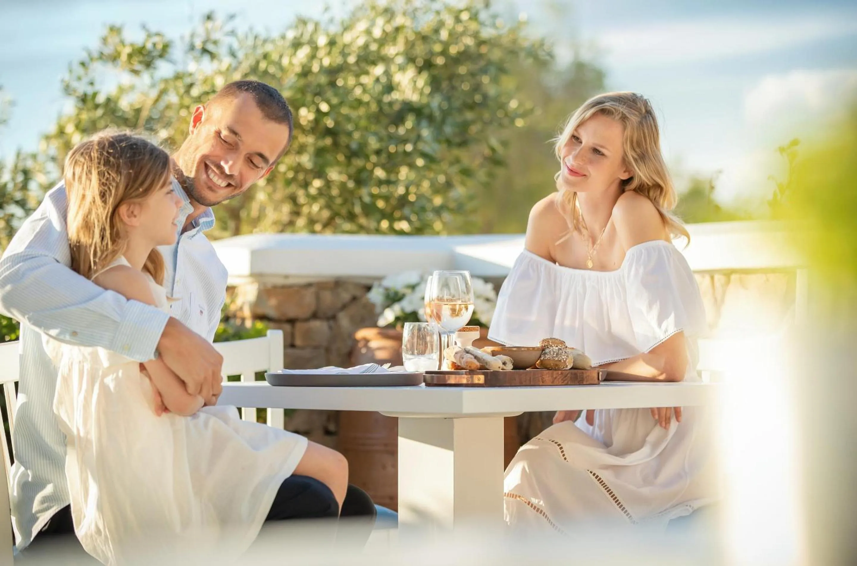 Restaurant/places to eat in Sani Club