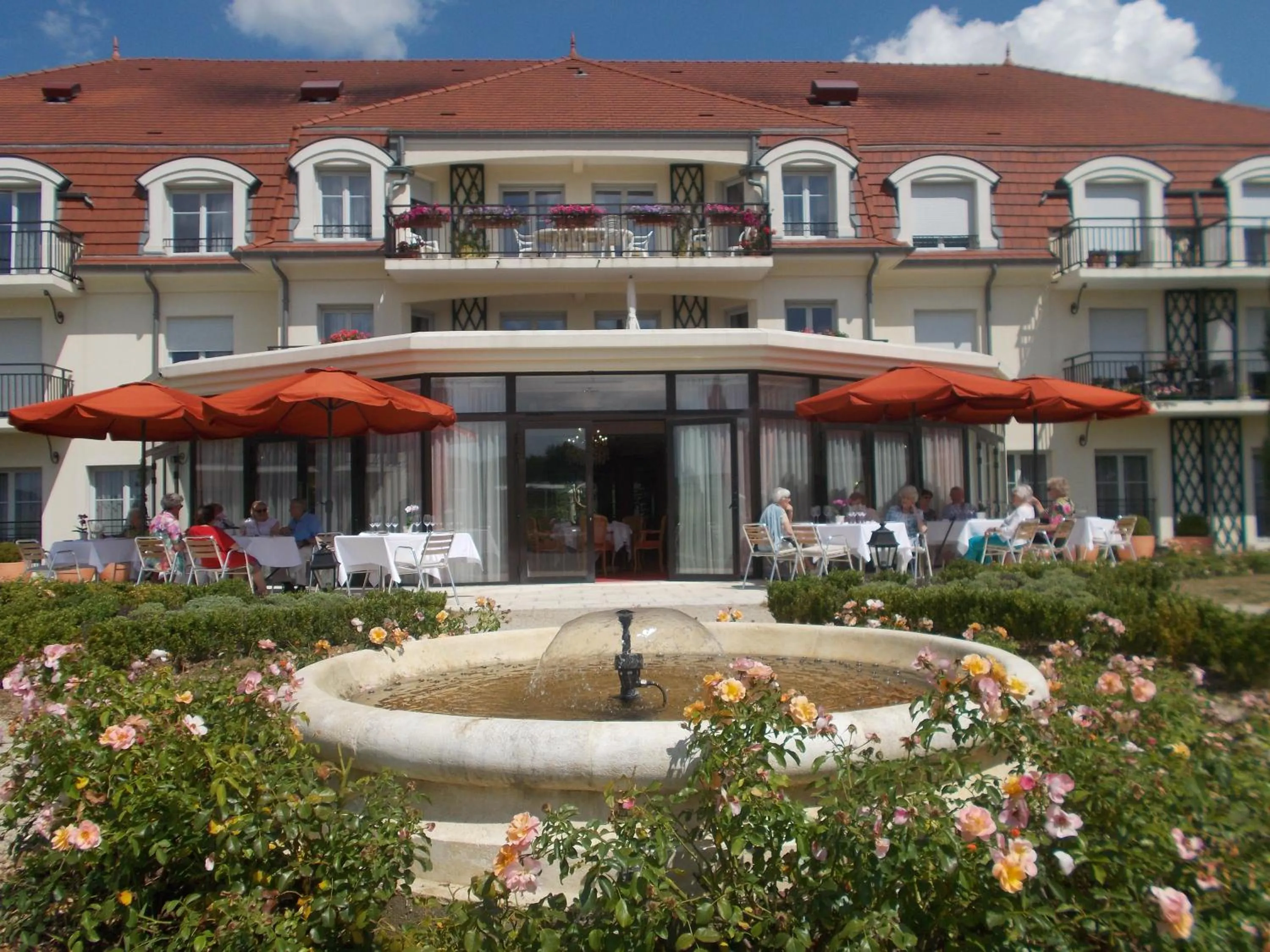 Property building in Medicis Home Beaune