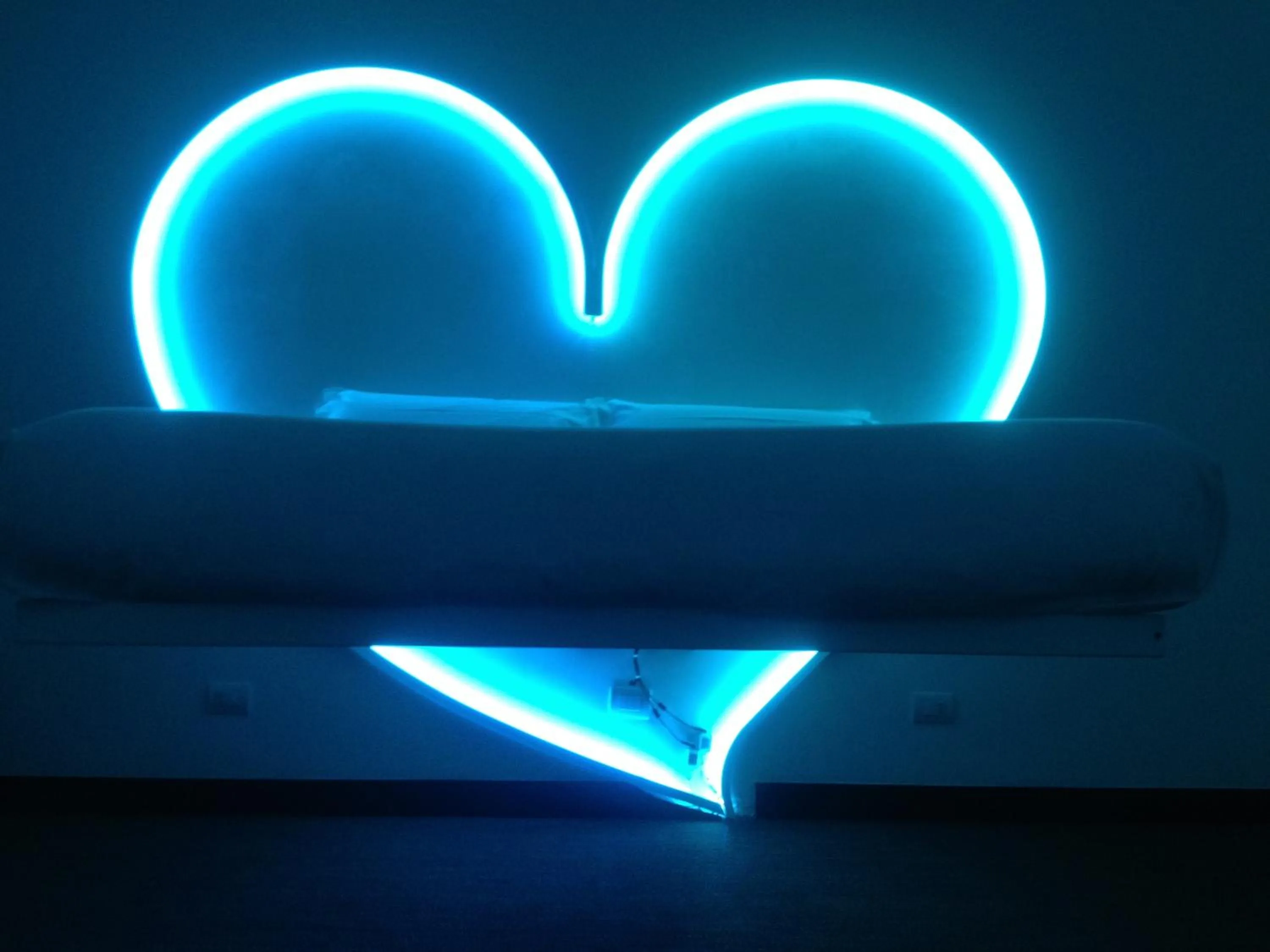 Decorative detail in Magenta Campo dei Fiori