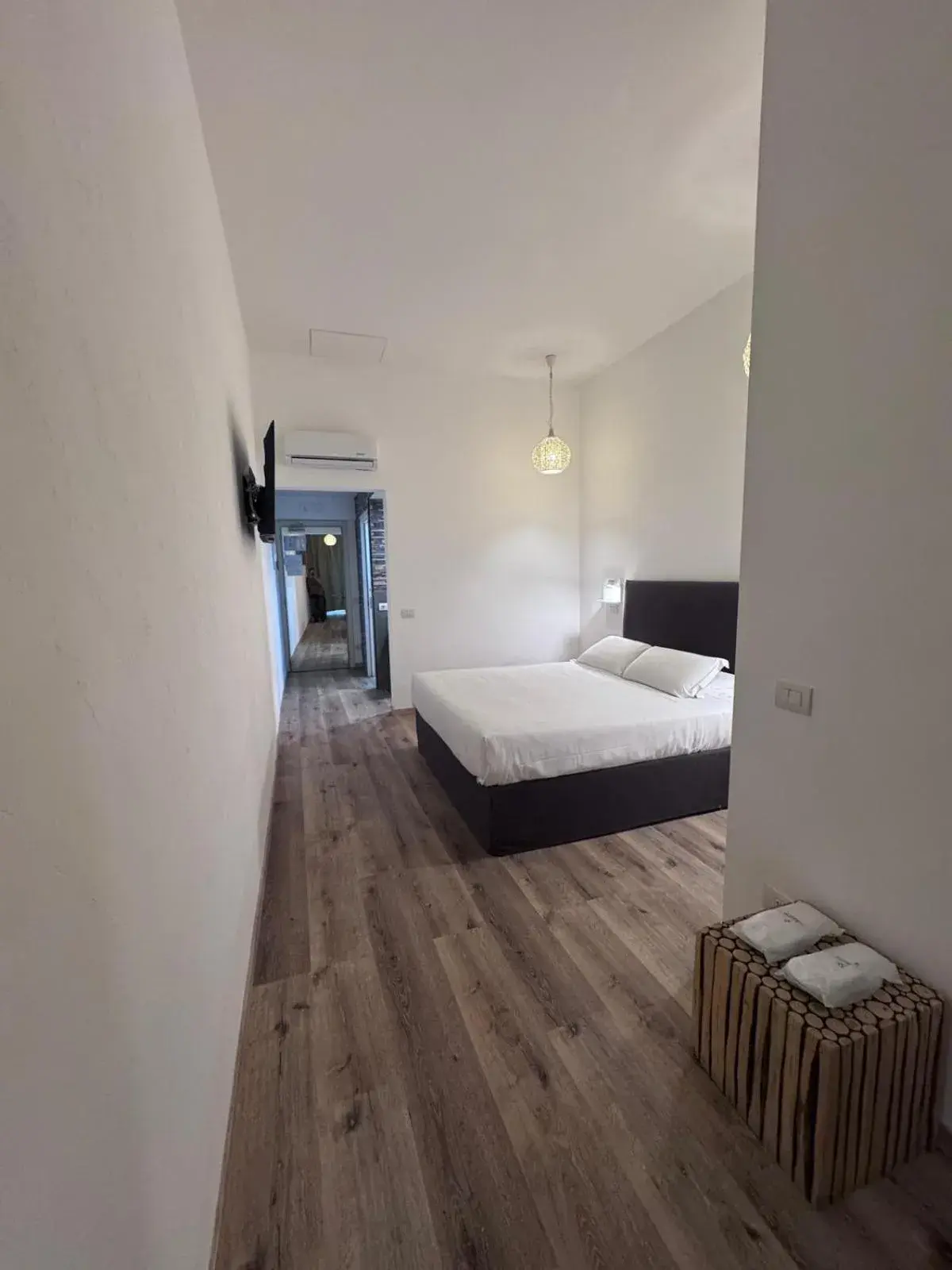 Deluxe Room in iRooms Campo dei Fiori Deluxe Room in iRooms Campo dei Fiori