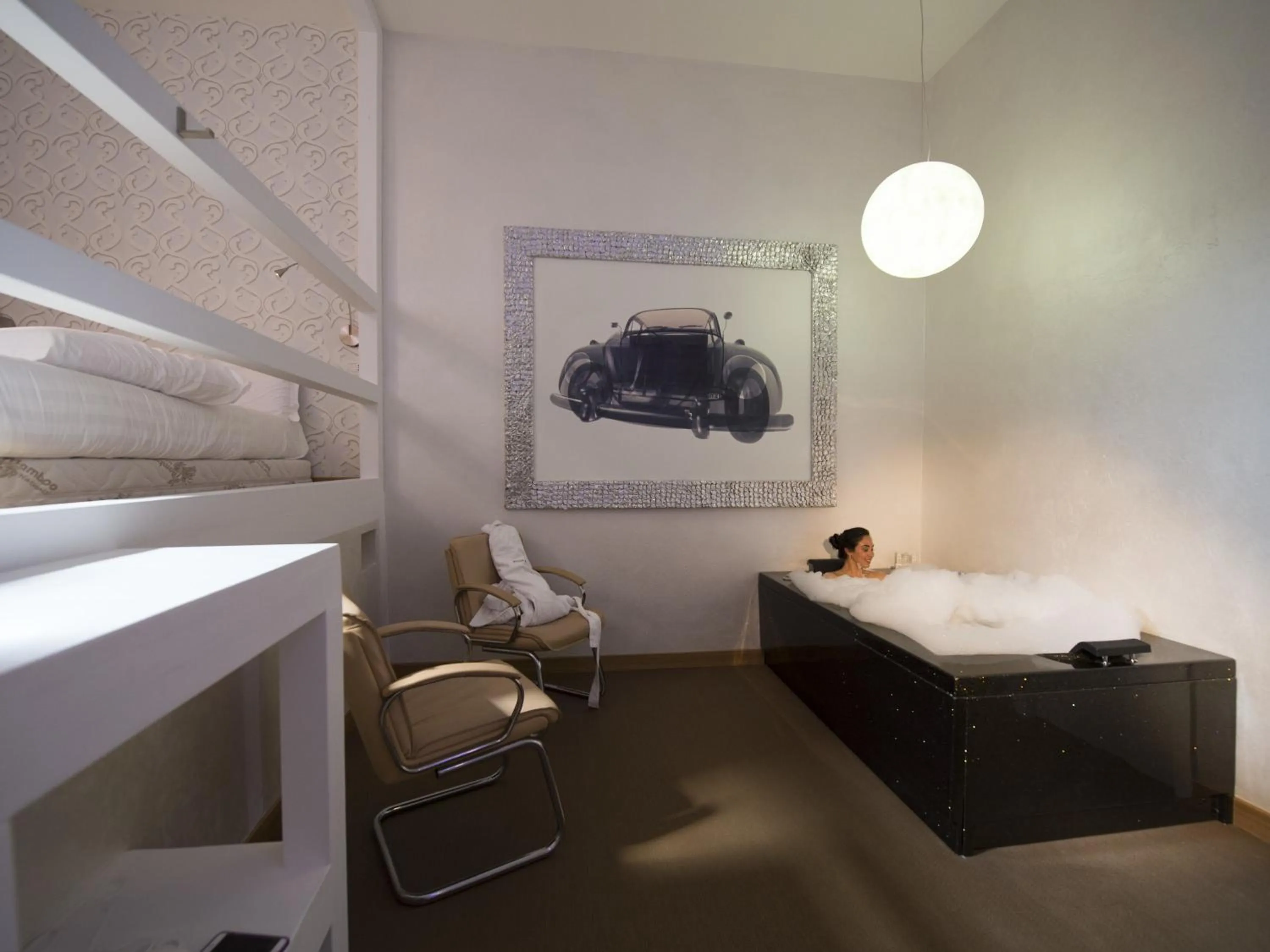 Hot Tub in Magenta Campo dei Fiori