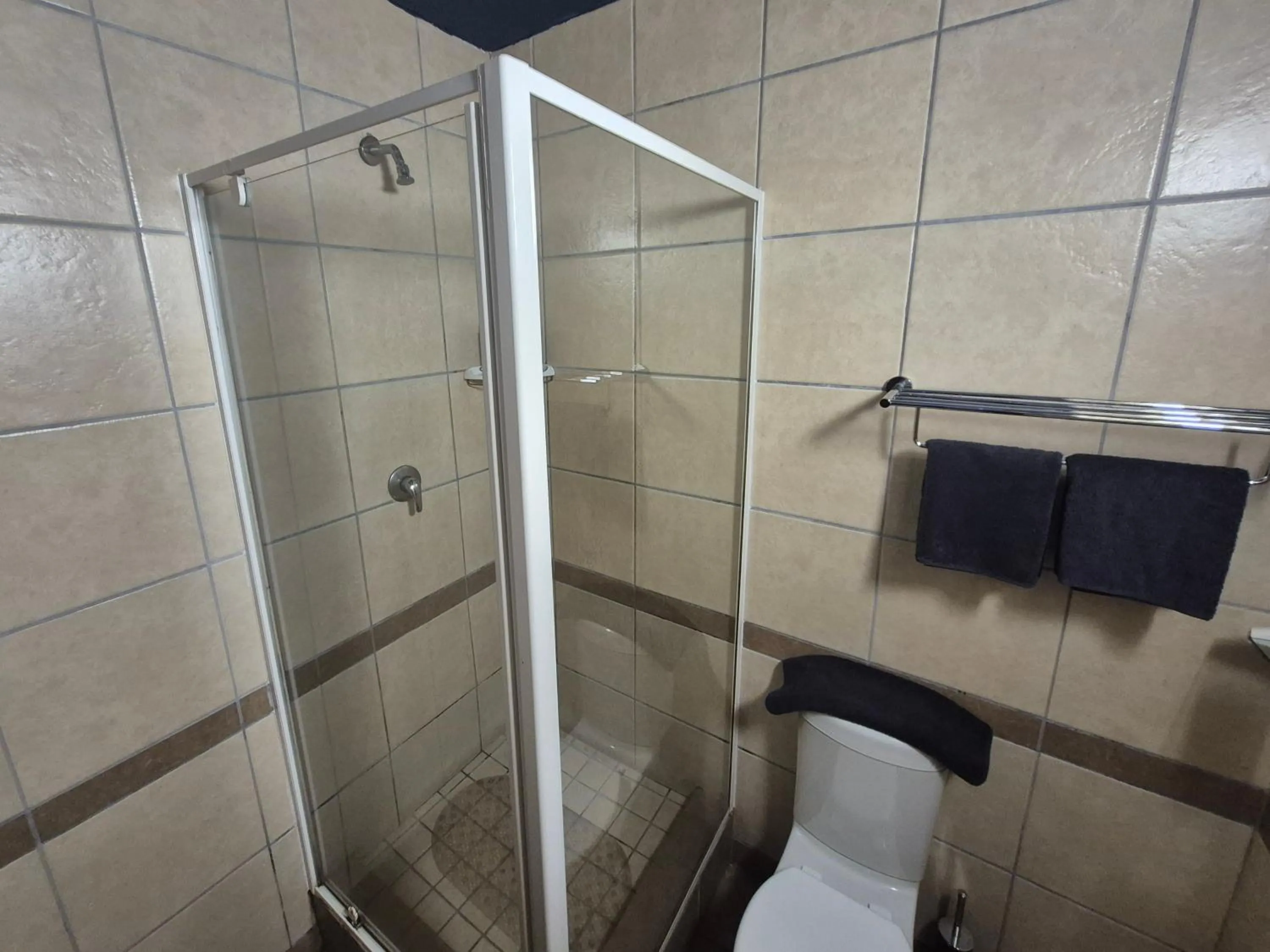 Shower in Hoedjiesbaai Hotel