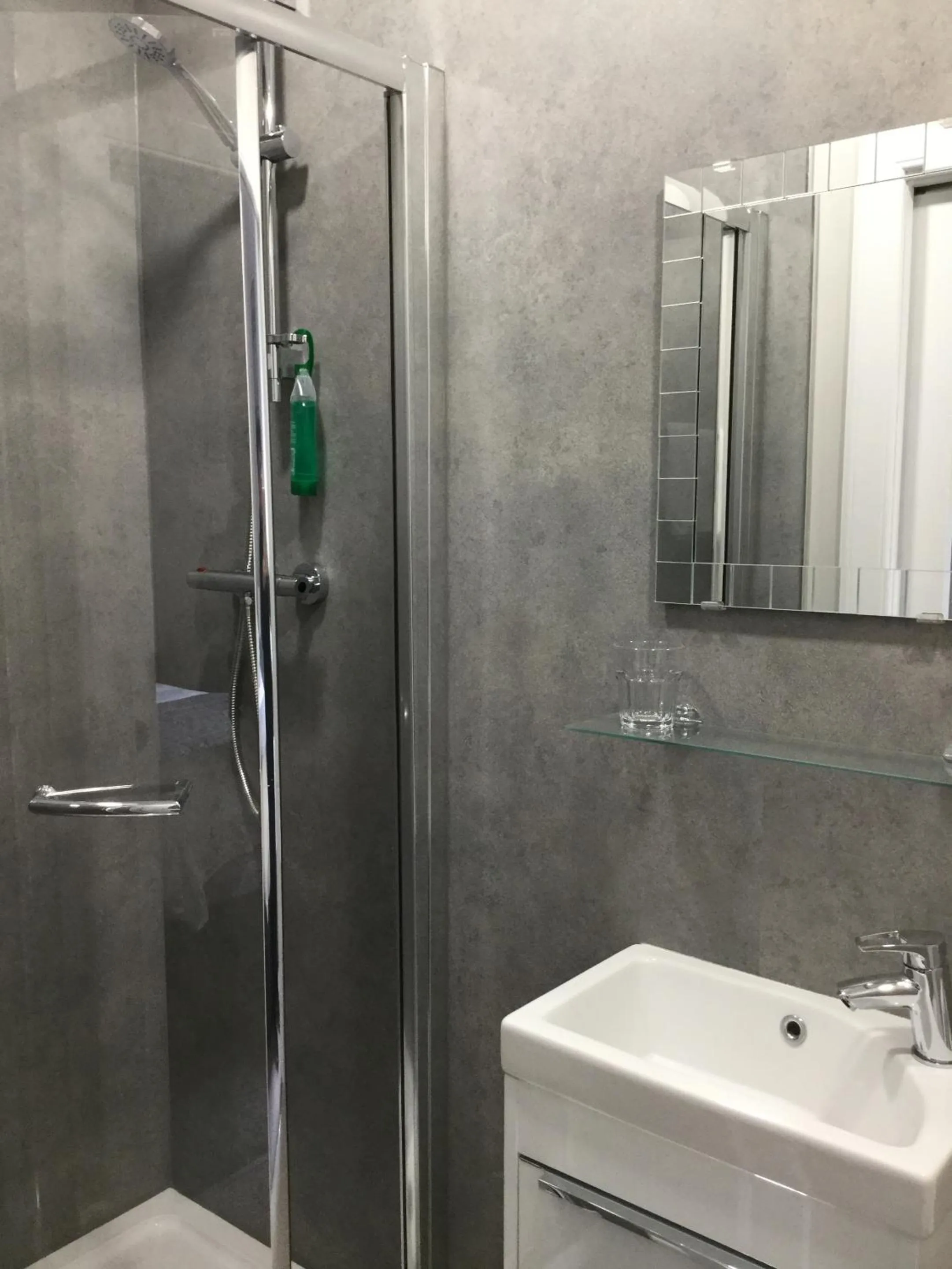 Bathroom in Amaryllis Guest House