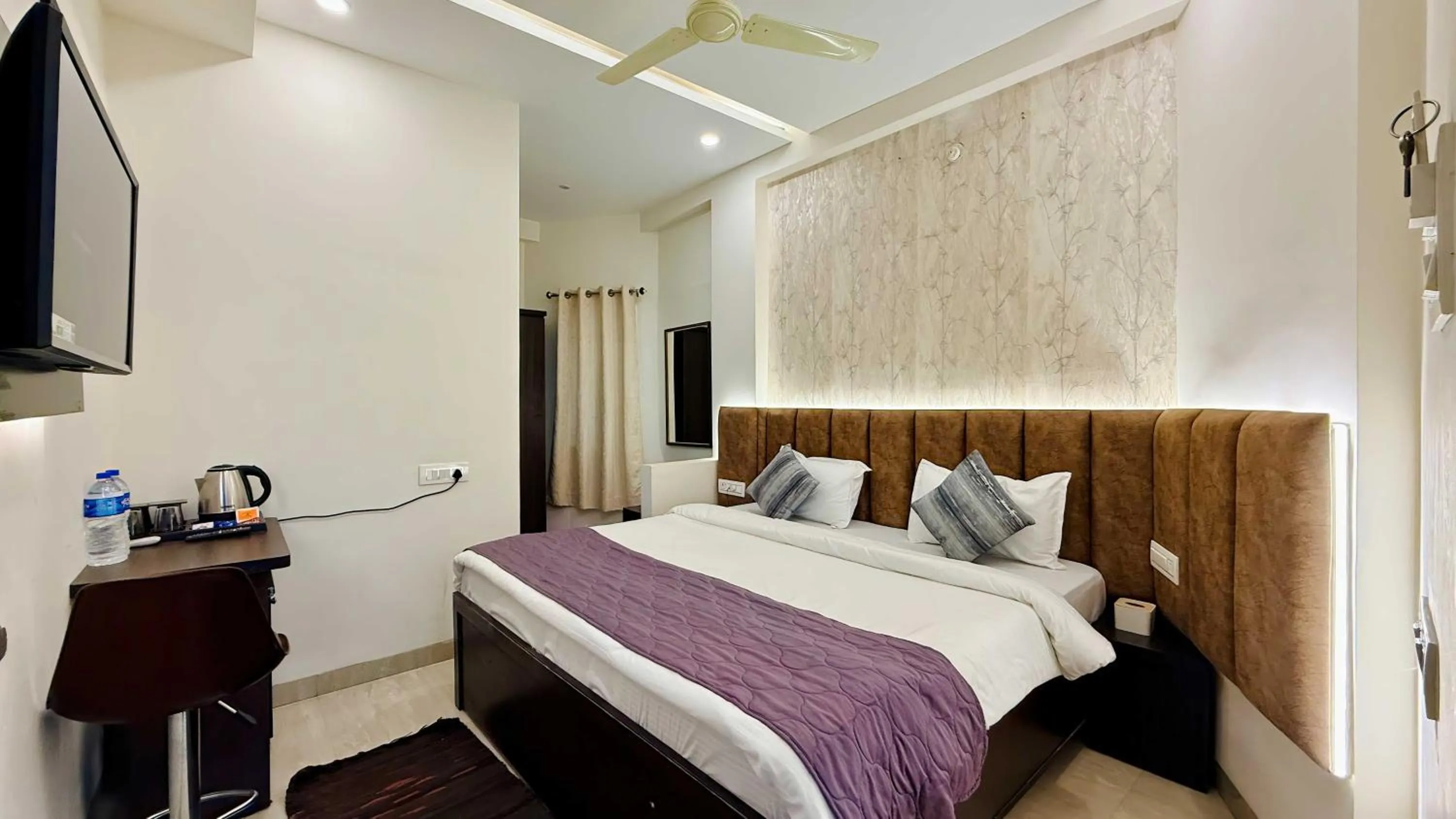 Bed in Hotel Regency