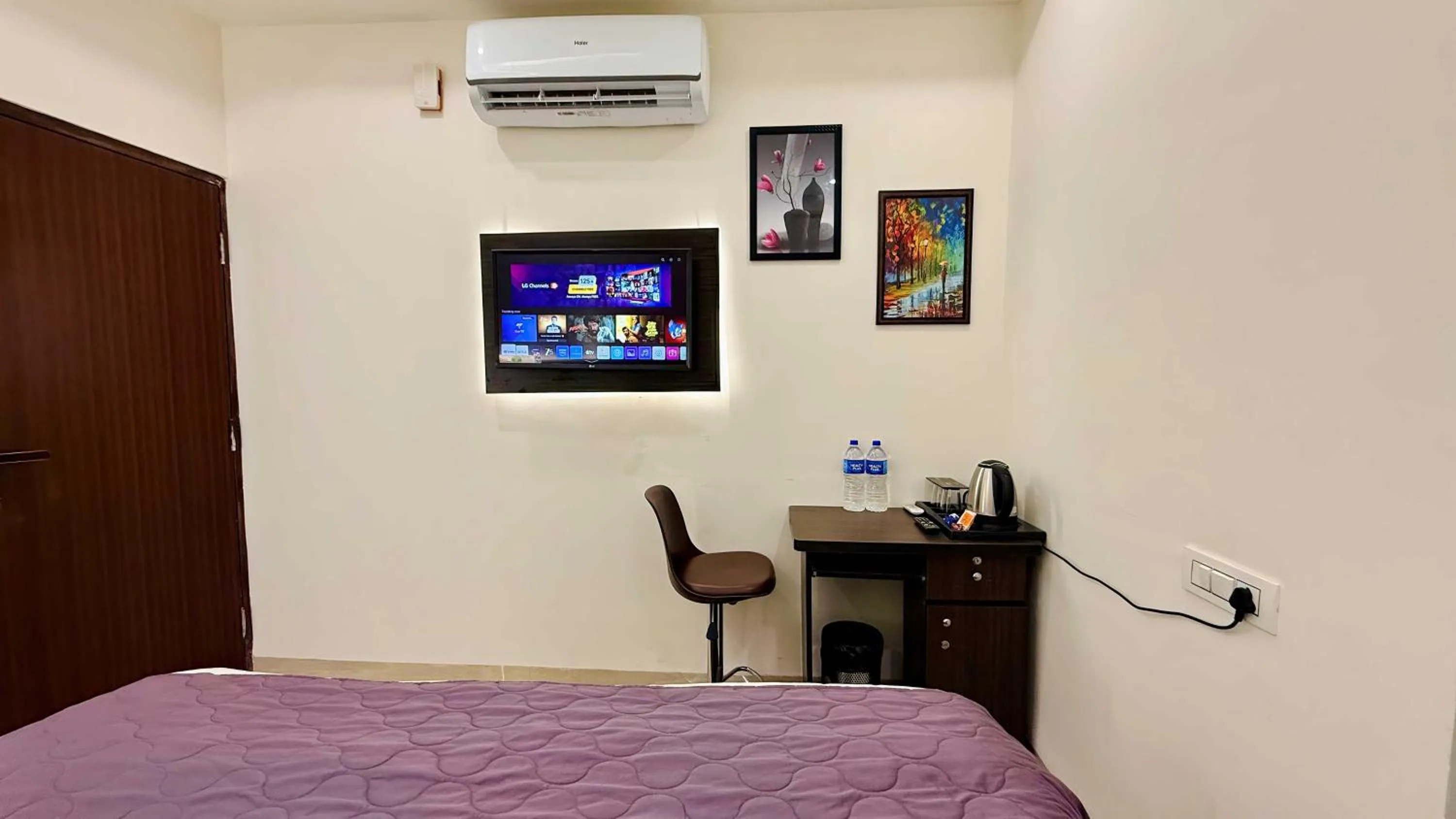 Bed in Hotel Regency