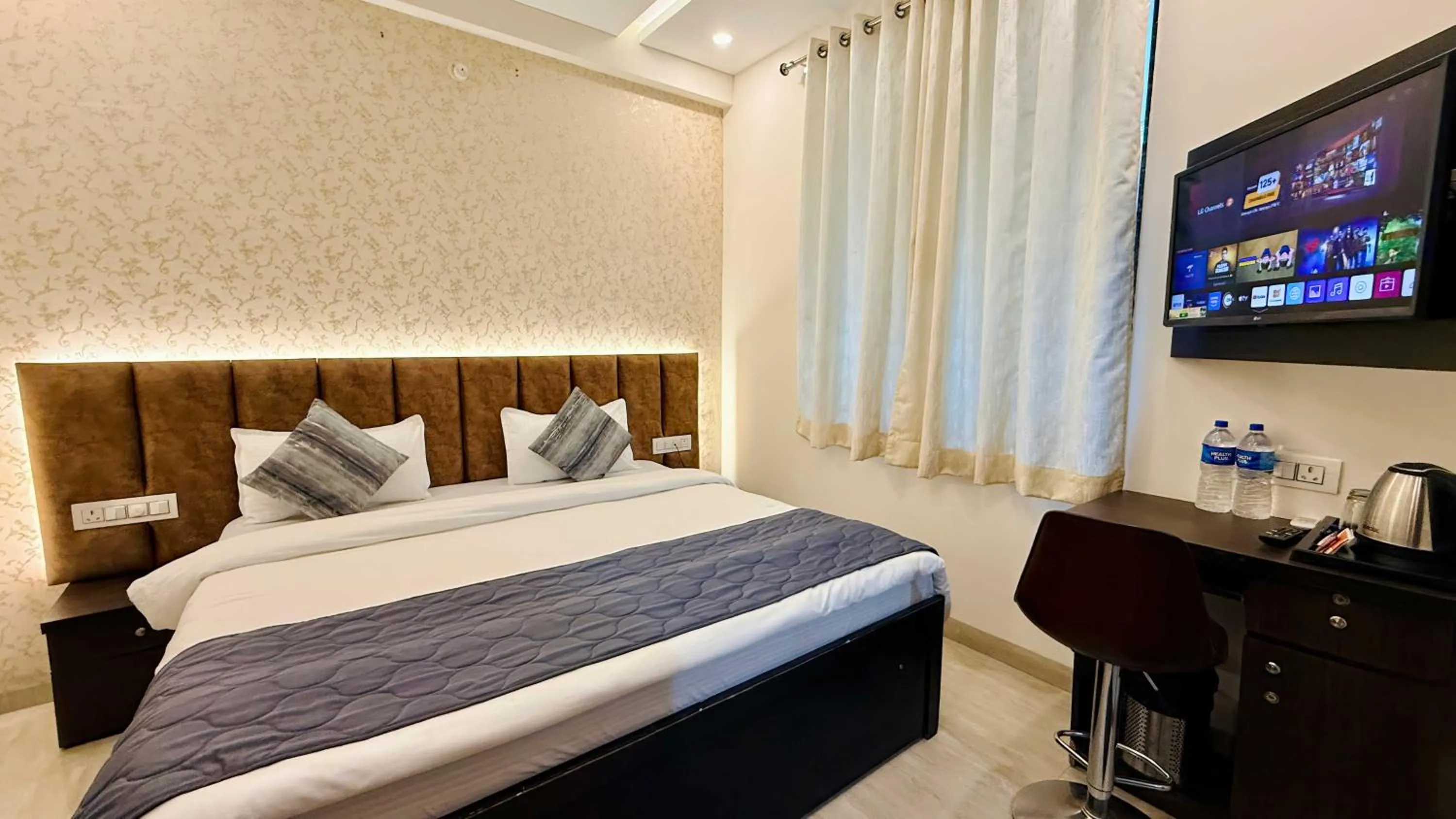 Bed in Hotel Regency