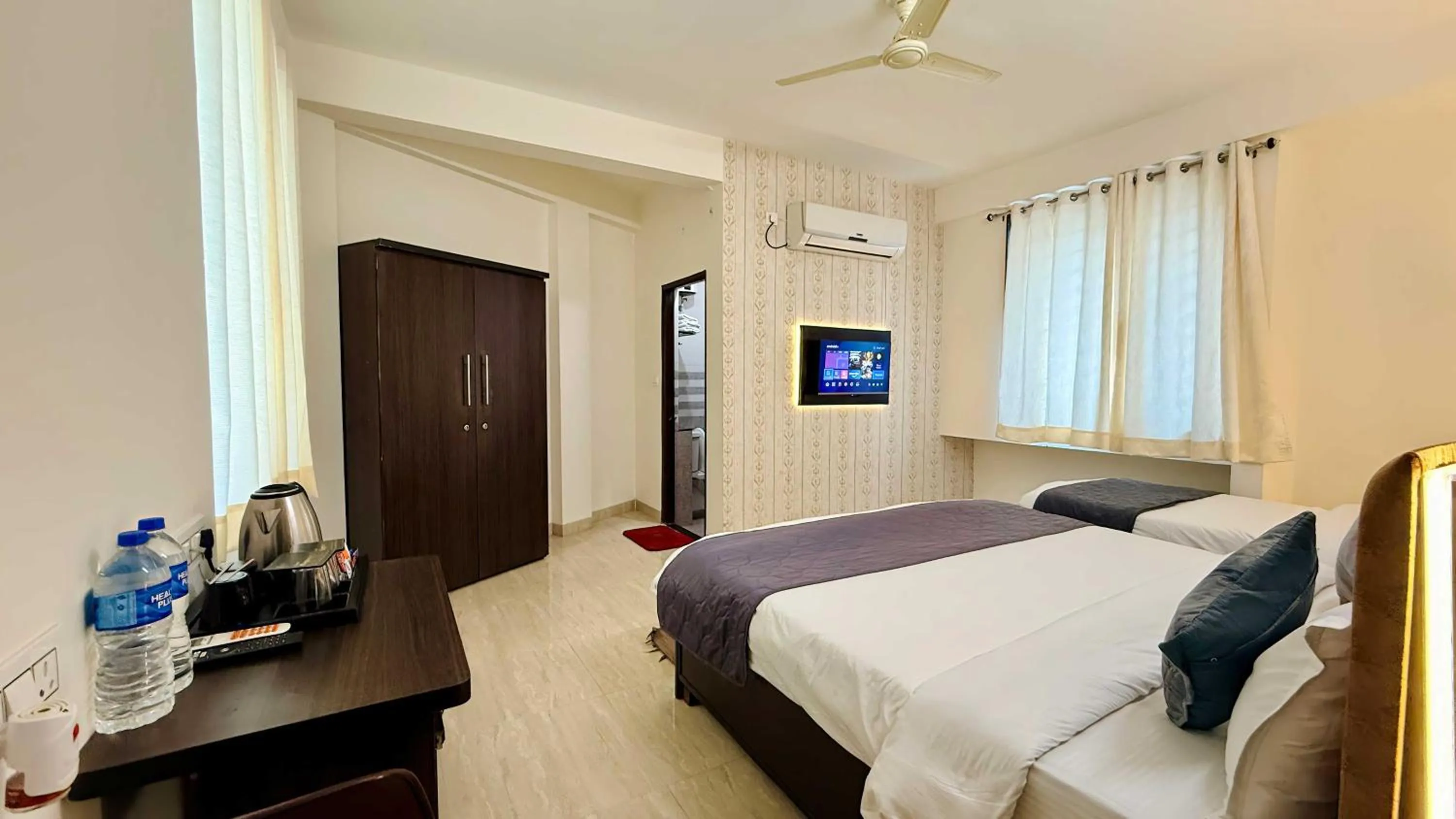 Bed in Hotel Regency