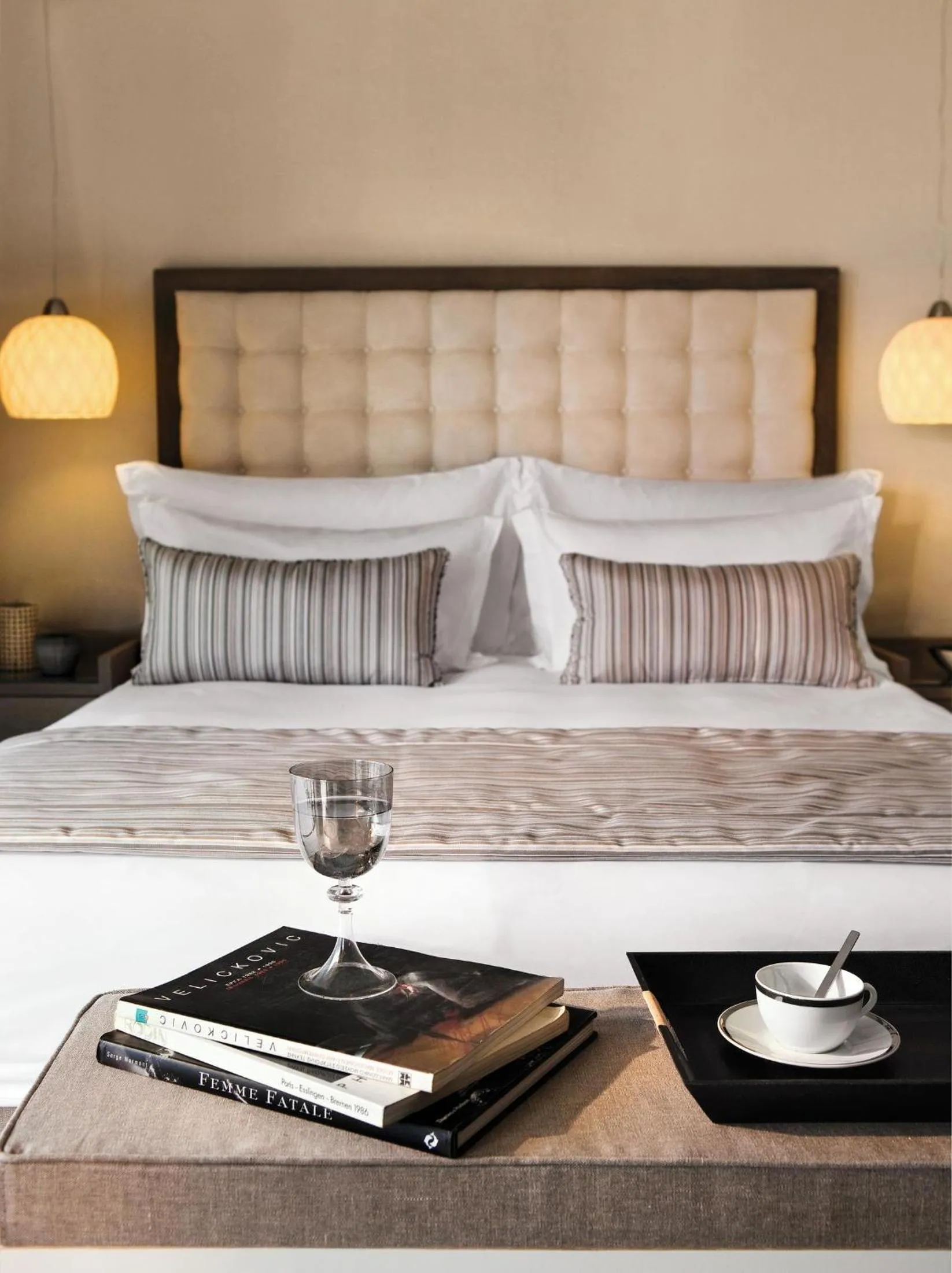 Photo of the whole room, Bed in Sani Beach