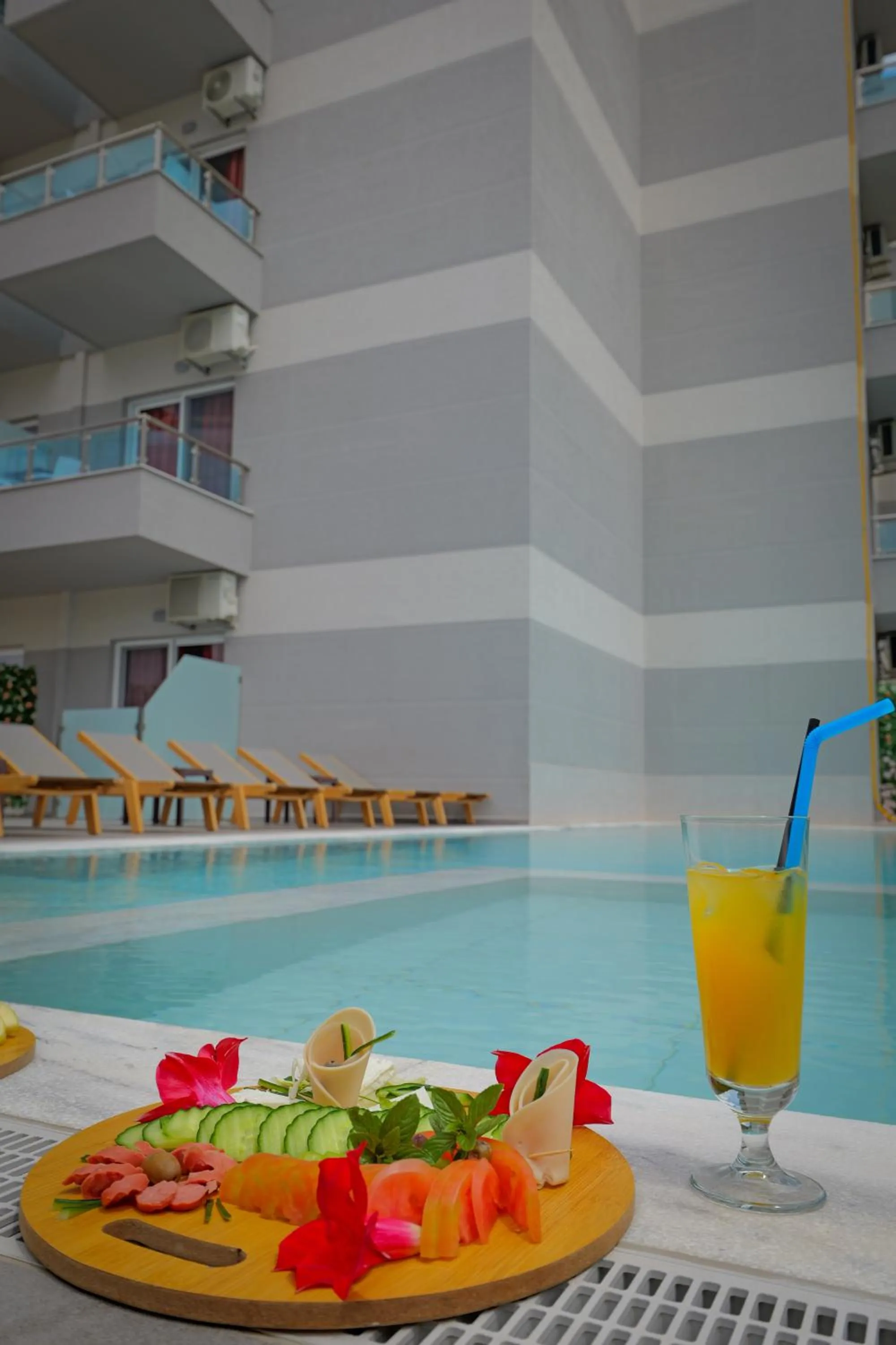 Food and drinks in Heksamil Hotel