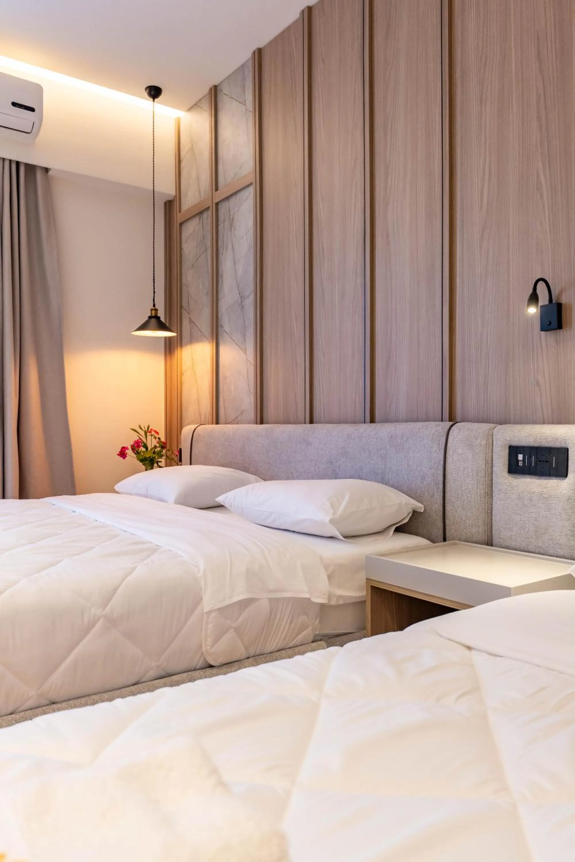 Living room, Bed in Heksamil Hotel