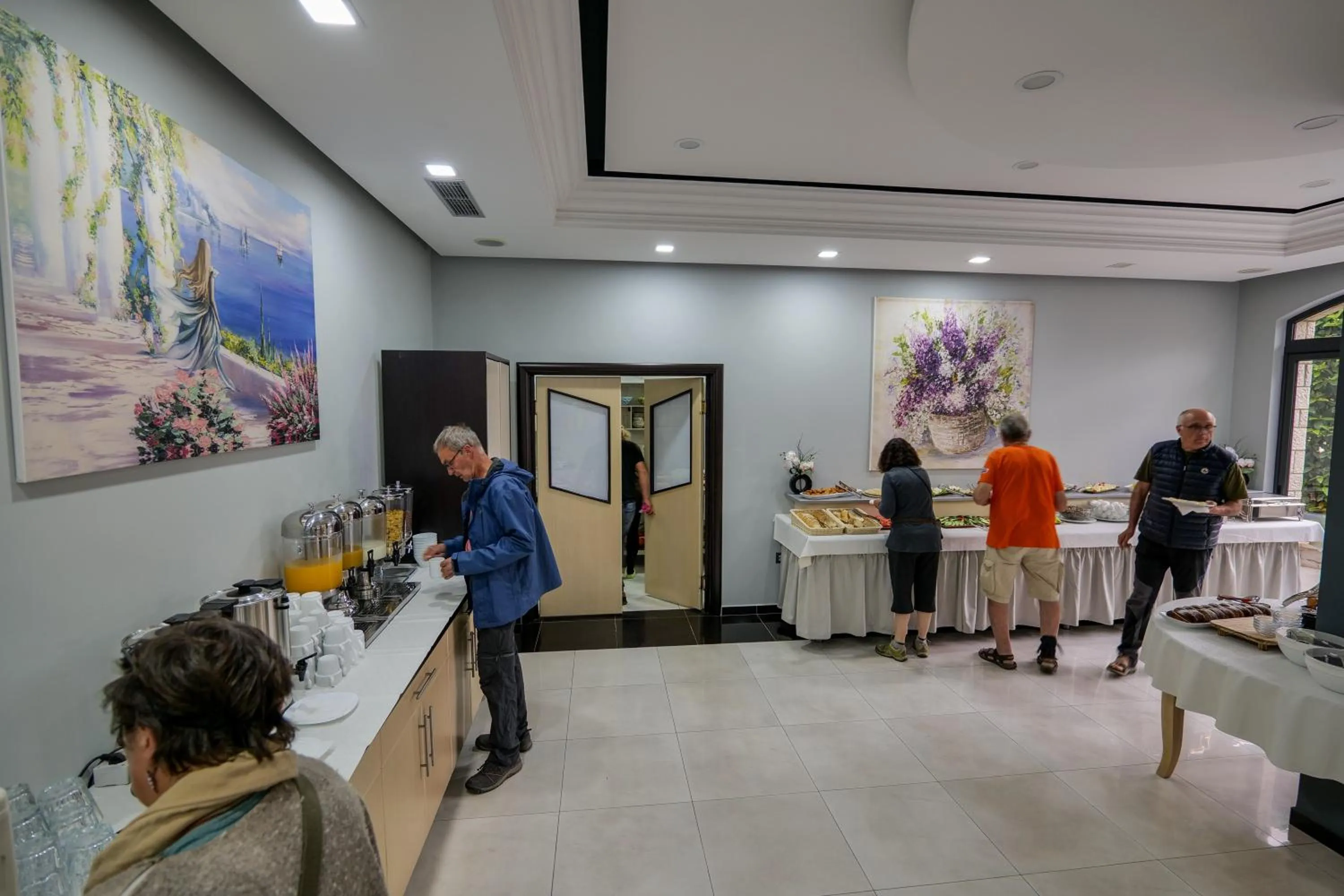 Restaurant/places to eat in Heksamil Hotel