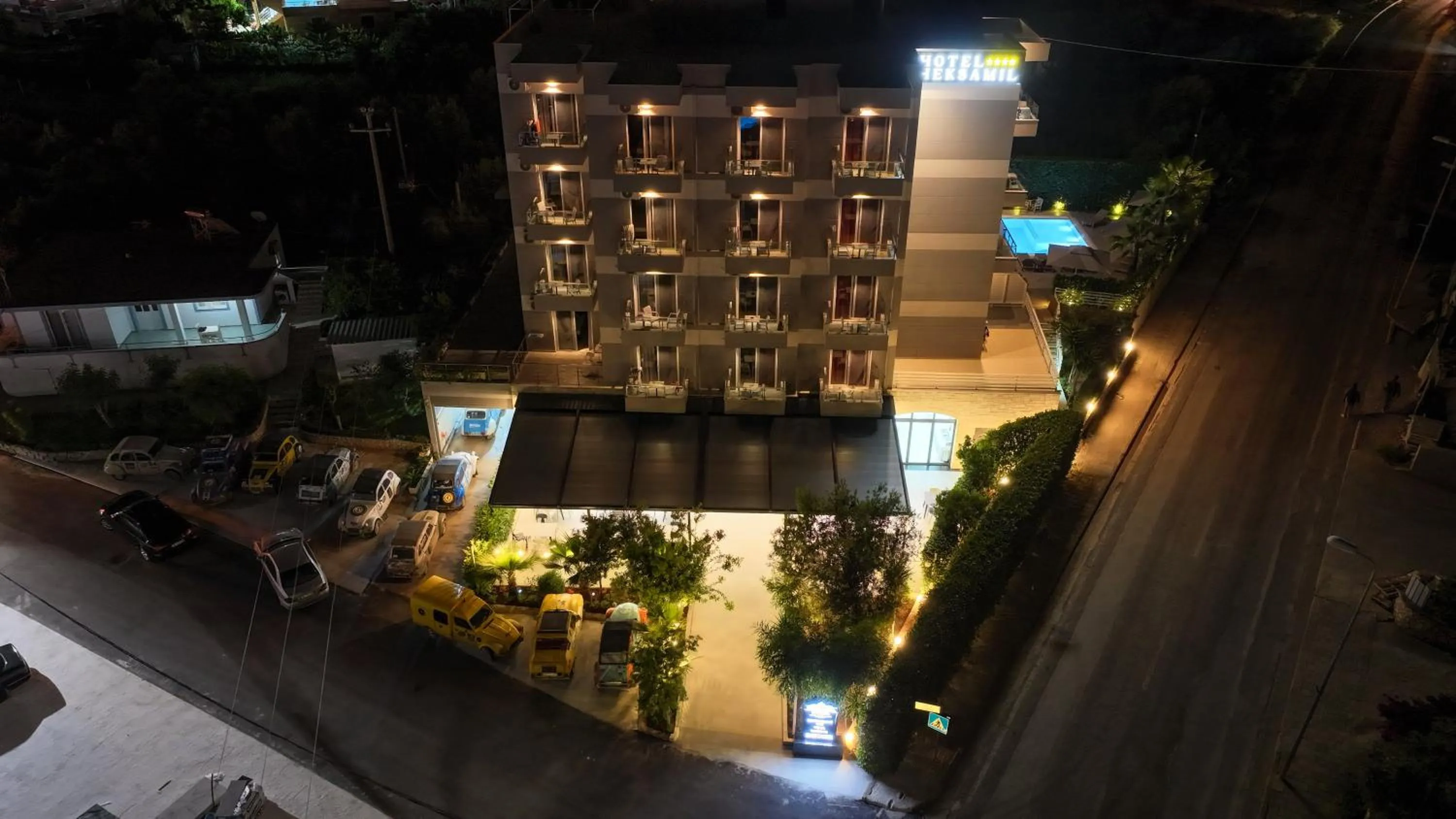 Property building in Heksamil Hotel