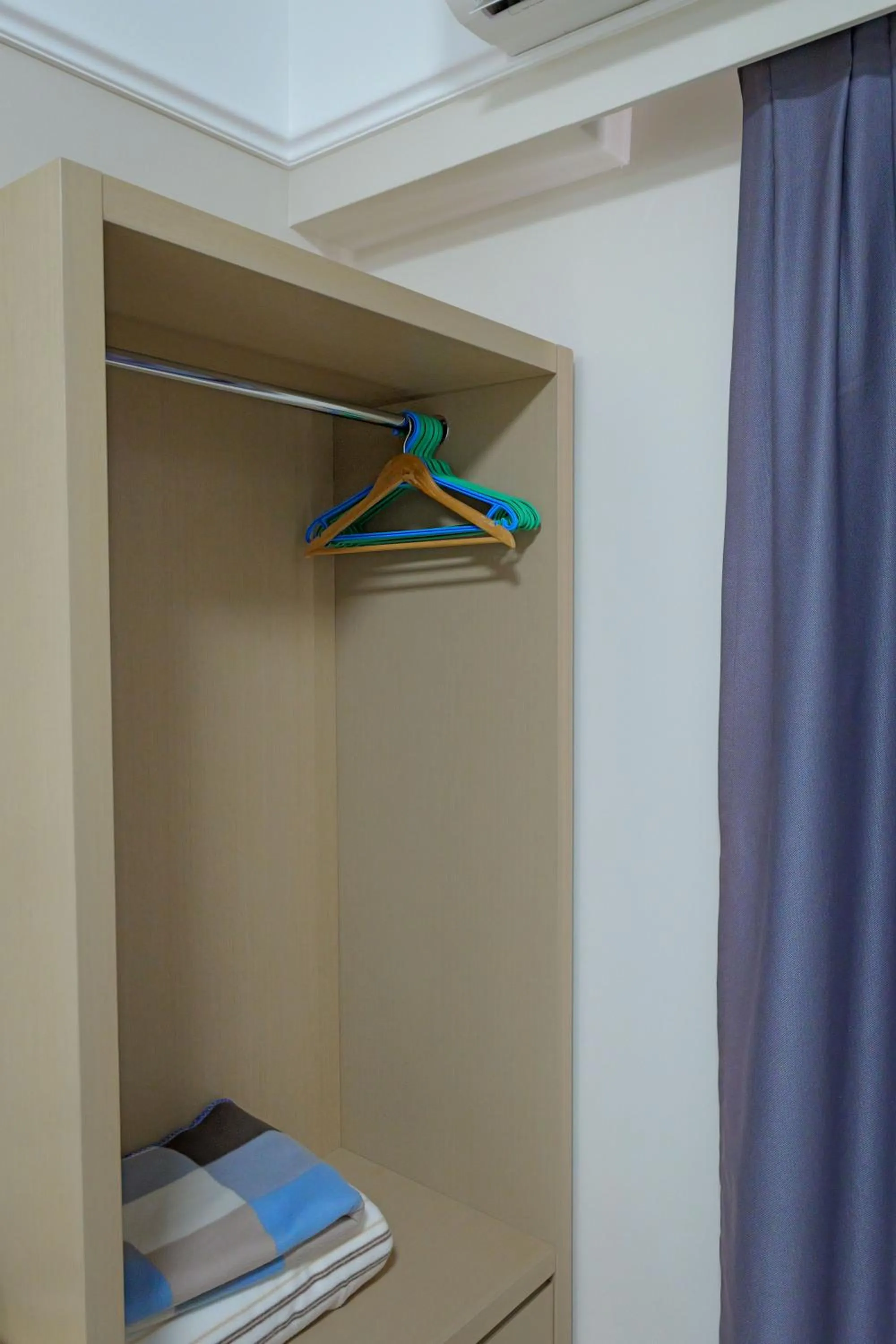 bunk bed in Heksamil Hotel