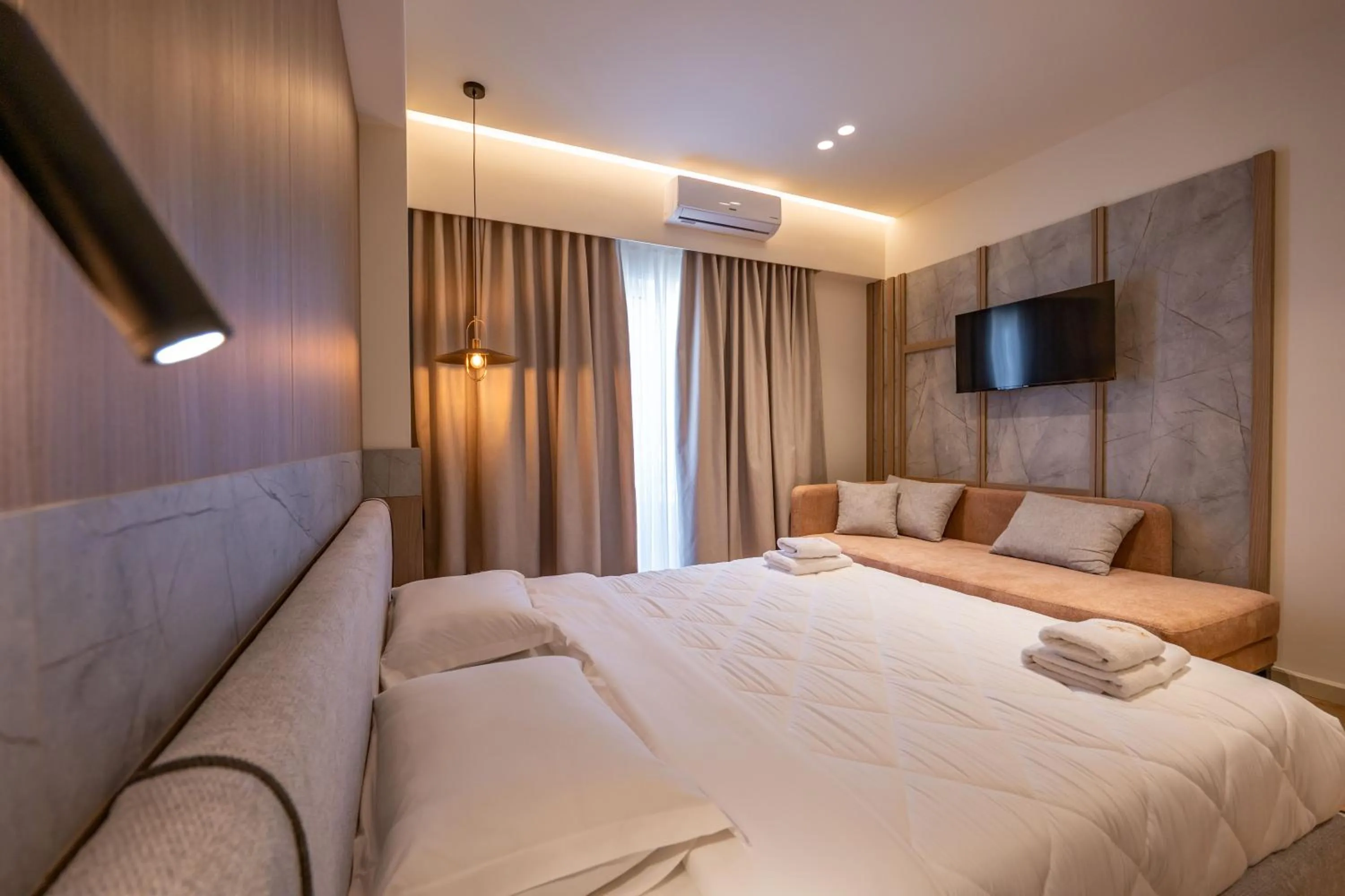 Bed in Heksamil Hotel