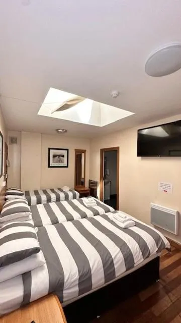 Bed in Shanahans B&B with Sports Bar