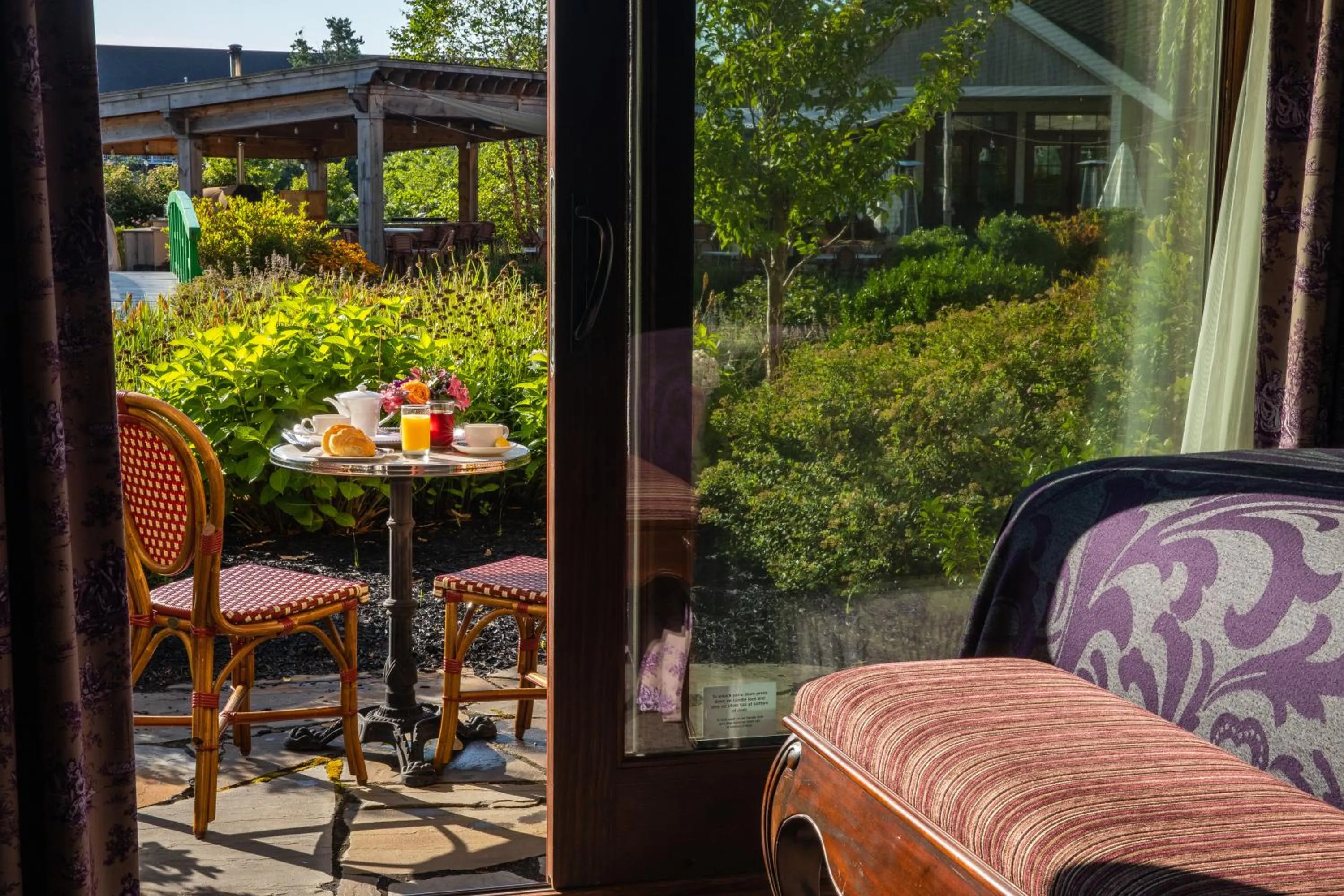 Patio in Mirbeau Inn & Spa - Plymouth