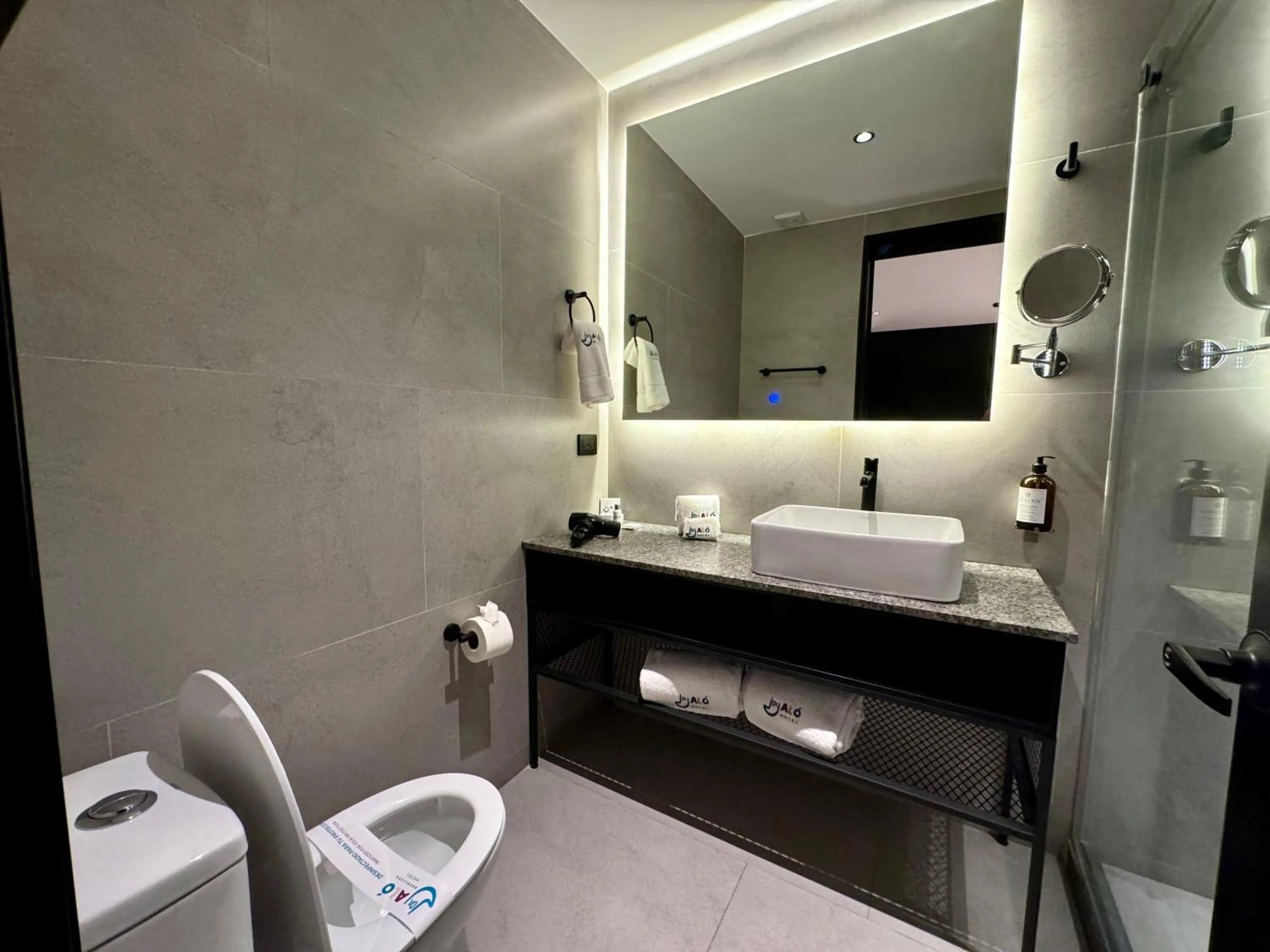 Bathroom in Hotel Aló Degollado