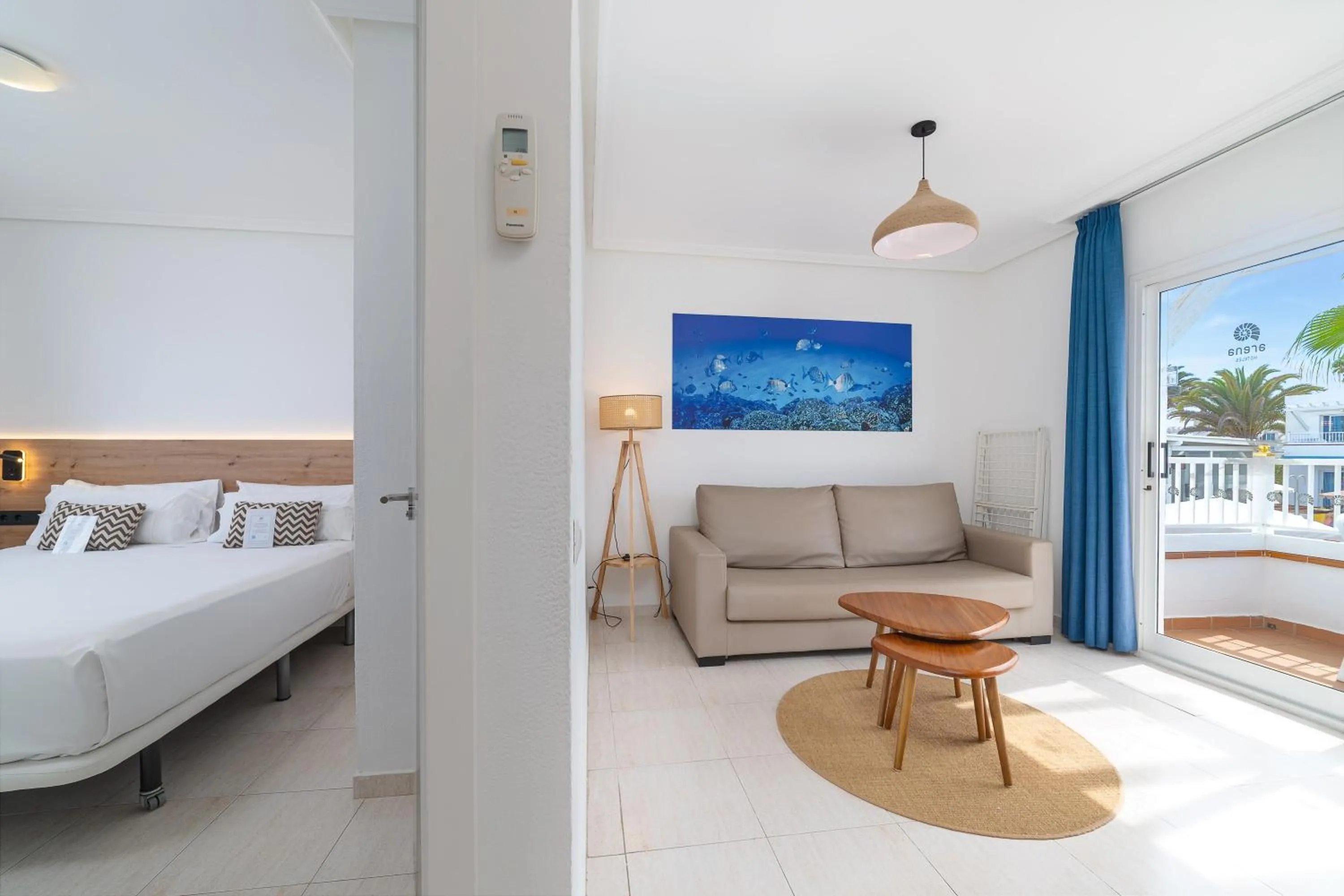 Living room, Bed in Hotel Arena Beach