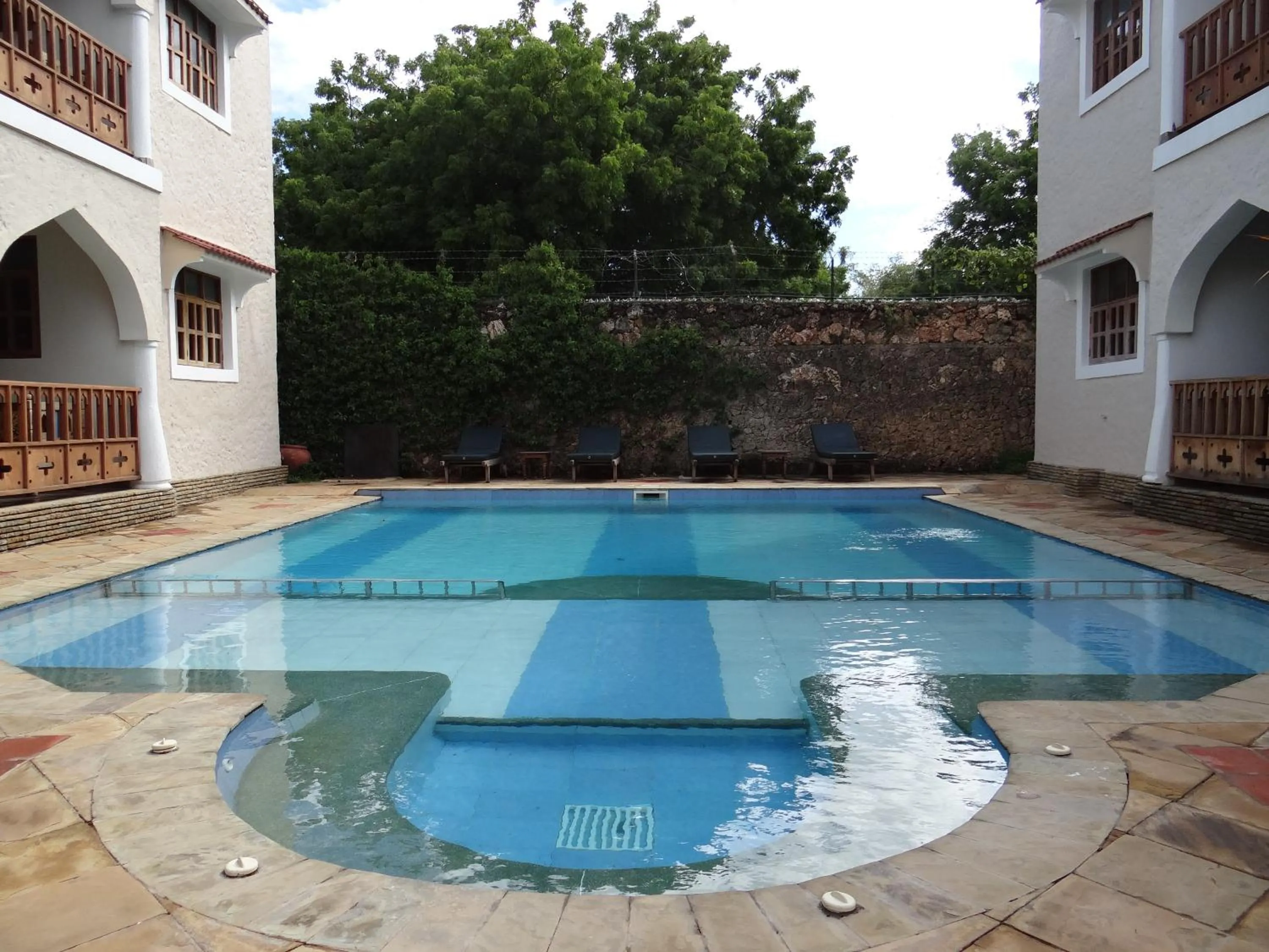 Apartment in Diani Pearl