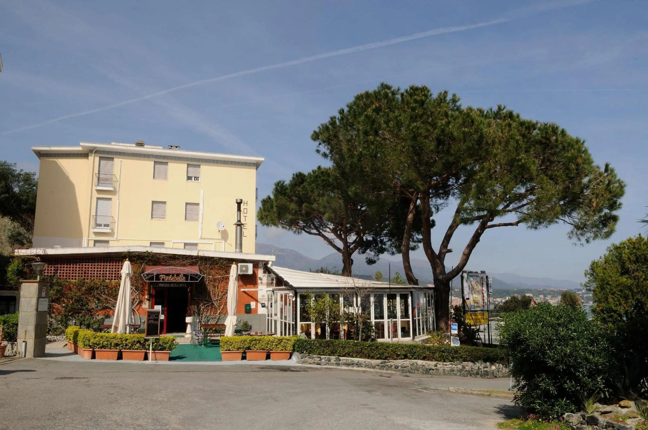 Property building in Hotel Puntabella