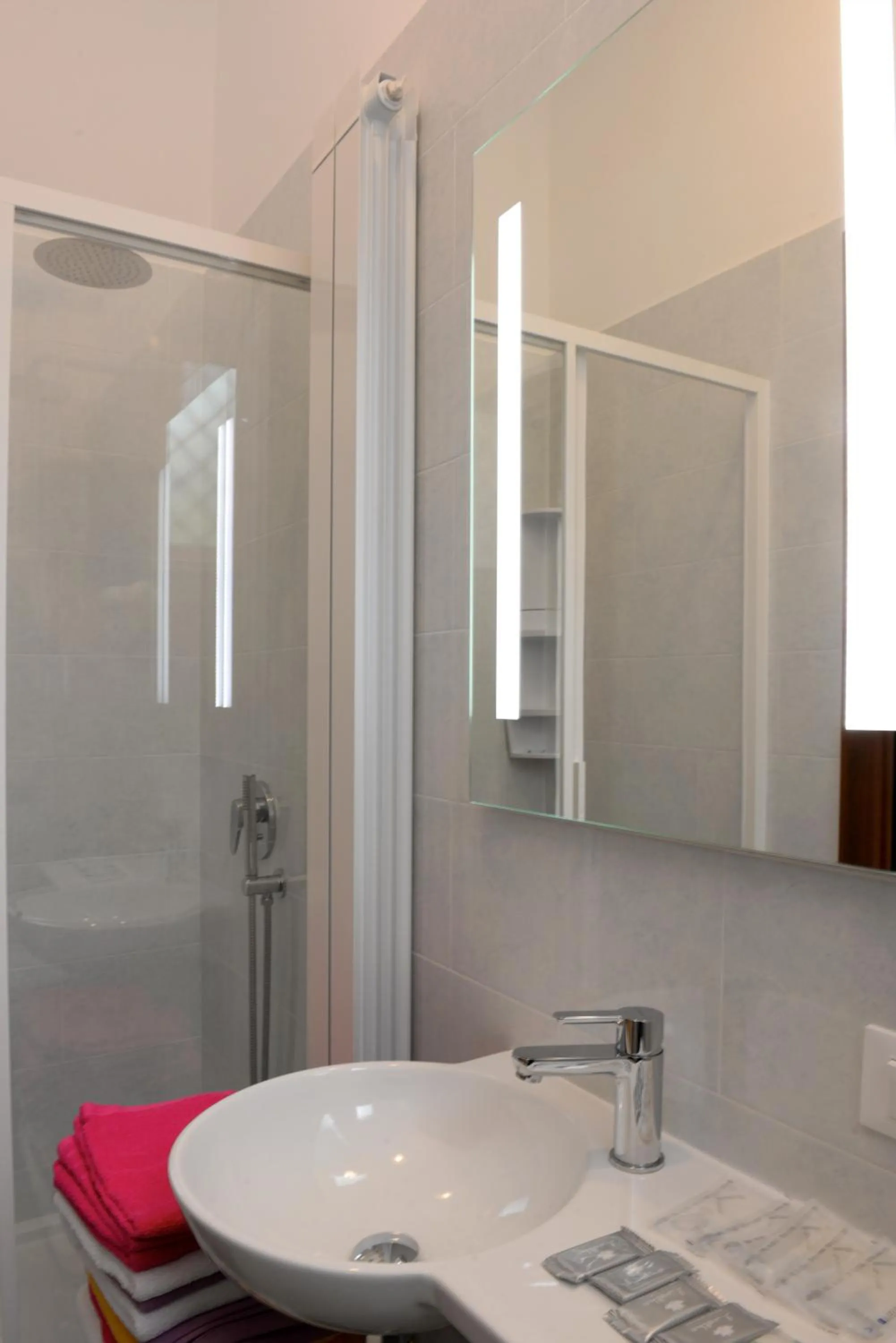 Bathroom in Hotel Puntabella