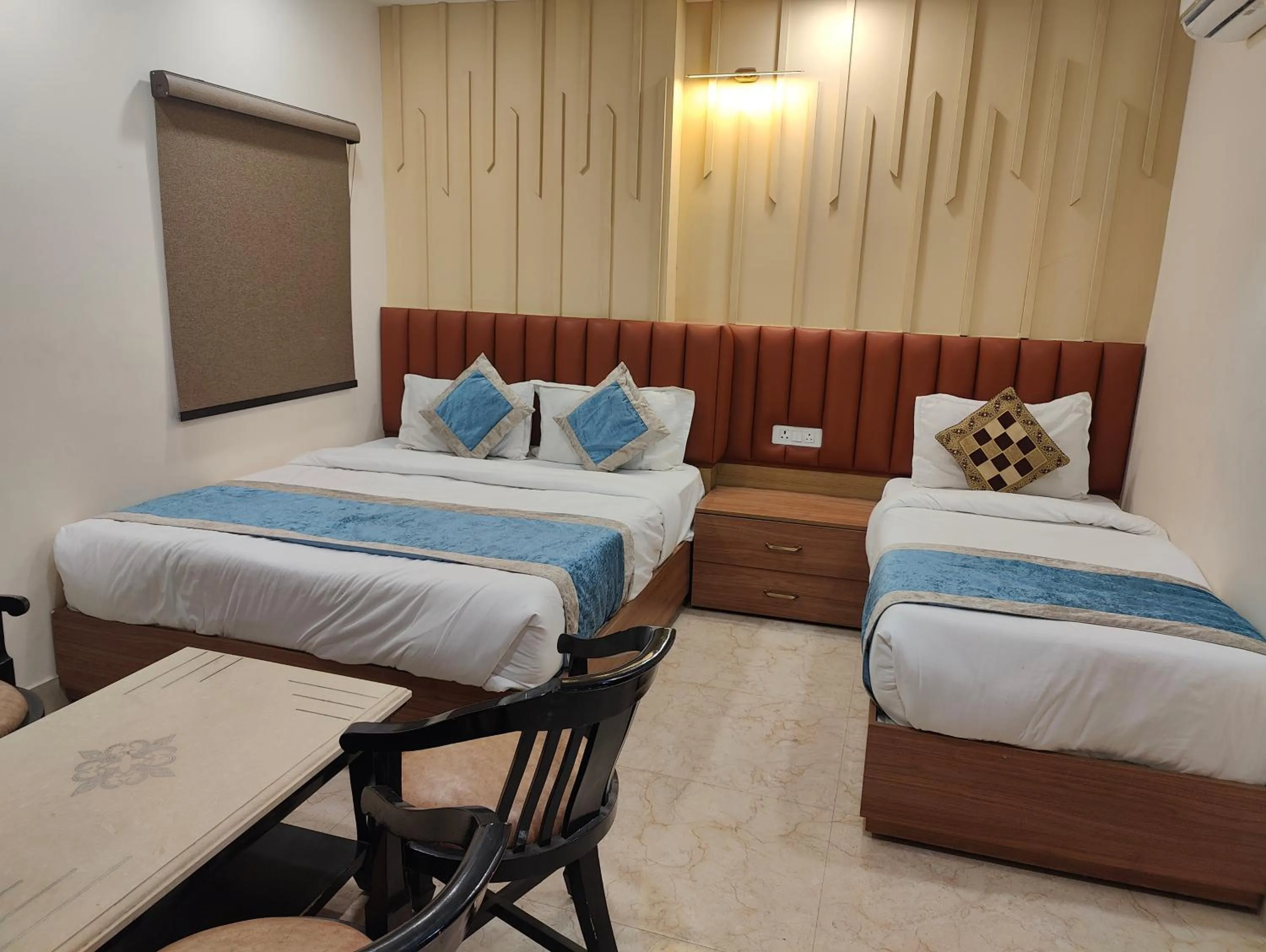Bed in Hotel Nova Inn Near Delhi Airport
