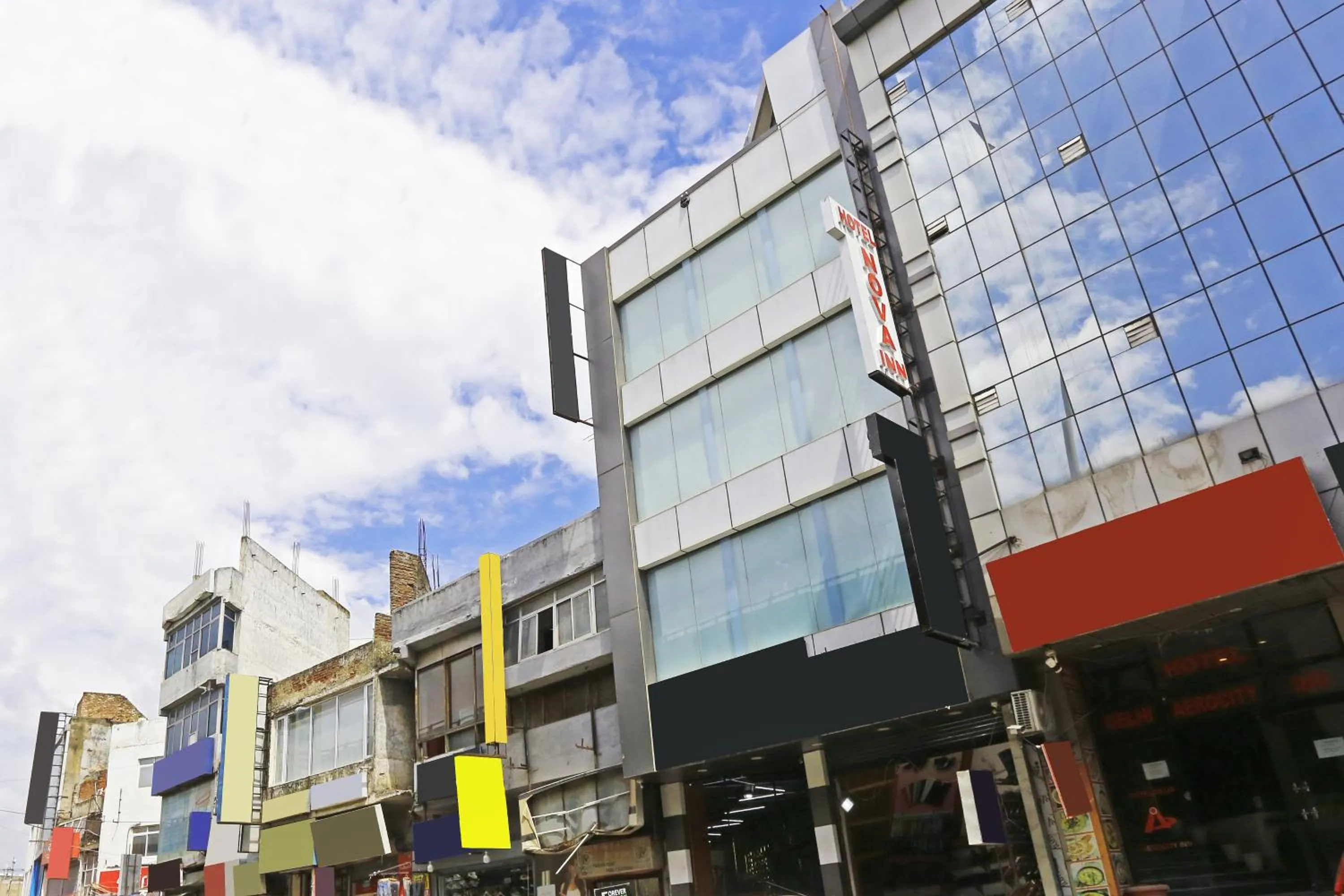 Property building in Hotel Nova Inn Near Delhi Airport