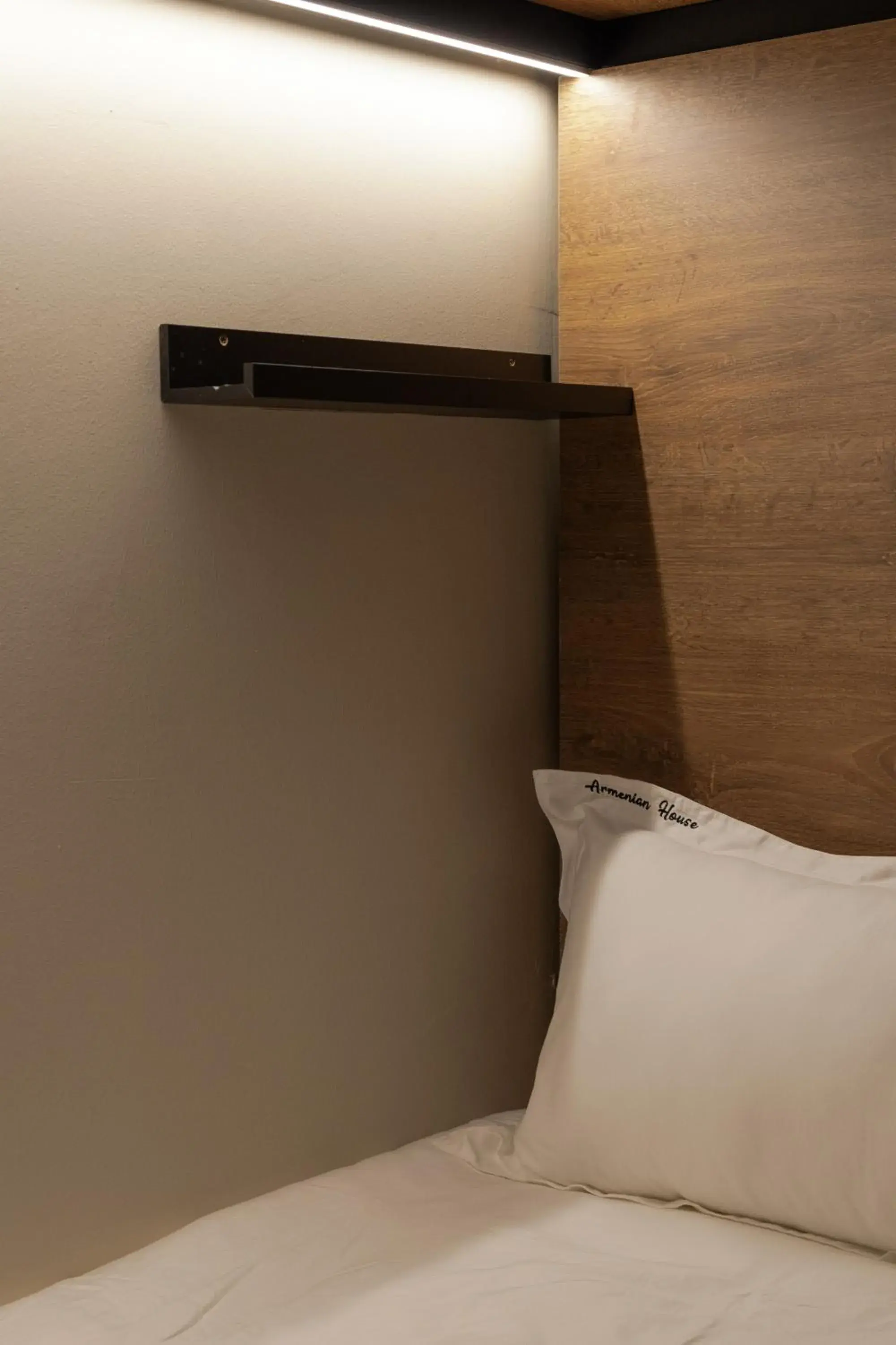 Single Bed in Mixed Dormitory Room in Armenian House by IIP Single Bed in Mixed Dormitory Room in Armenian House by IIP