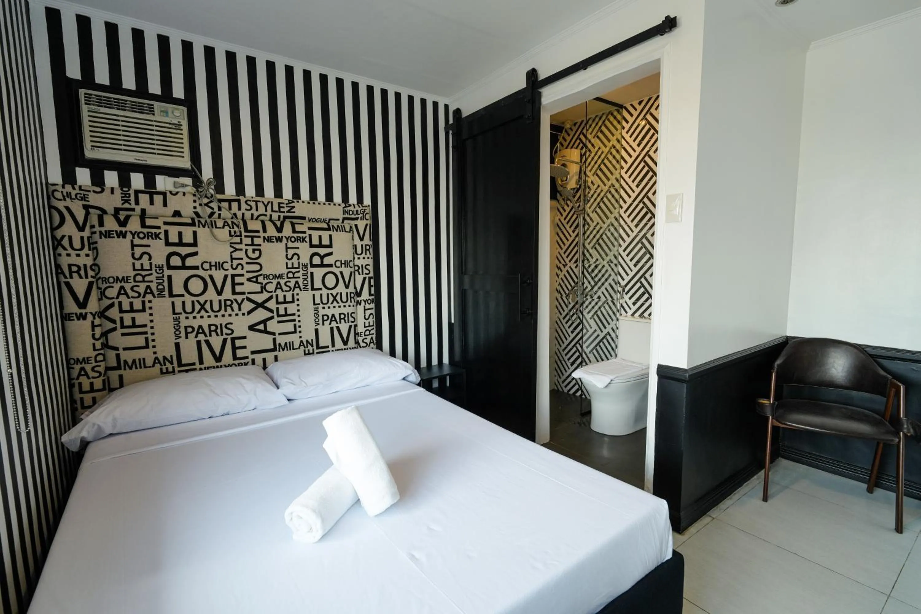 Bed in Jacobs Hill Tagaytay