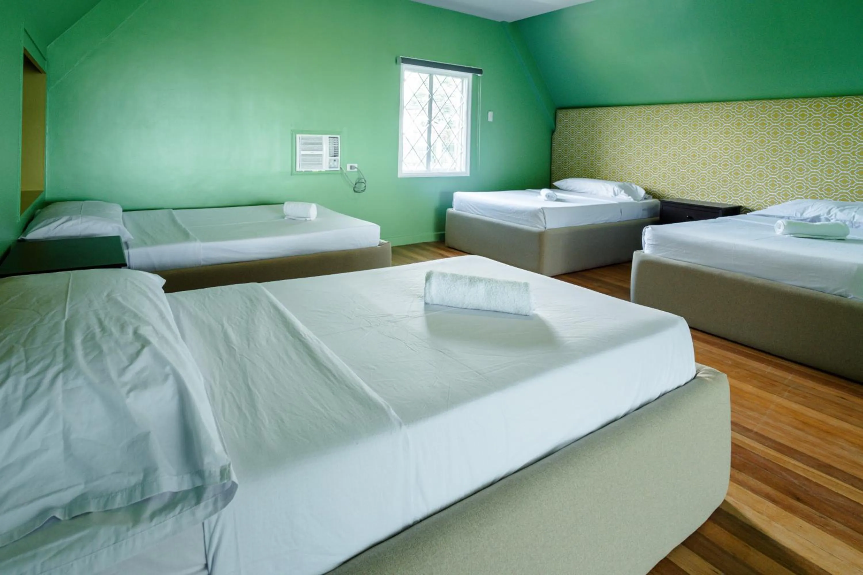 Bed in Jacobs Hill Tagaytay