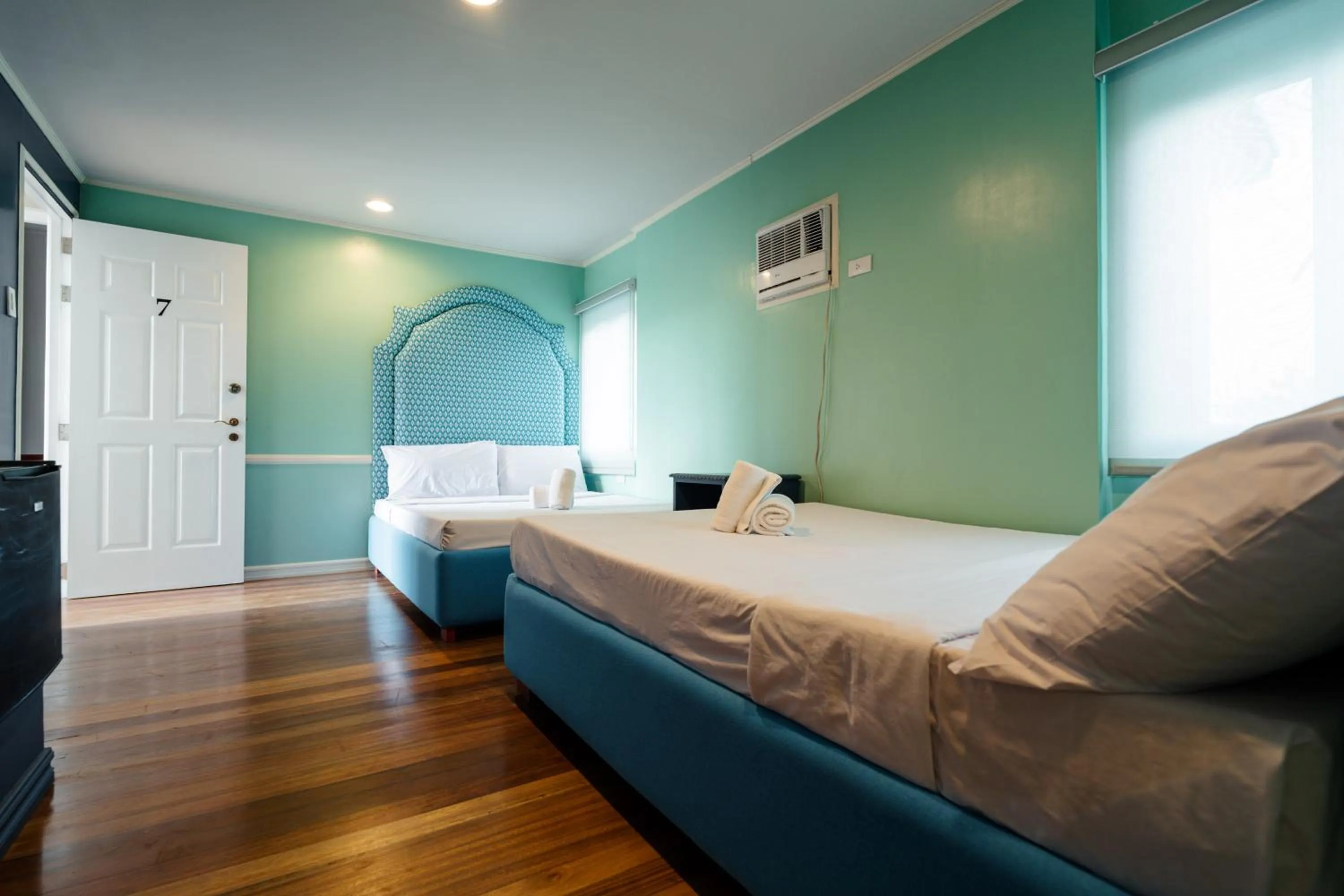 Bed in Jacobs Hill Tagaytay