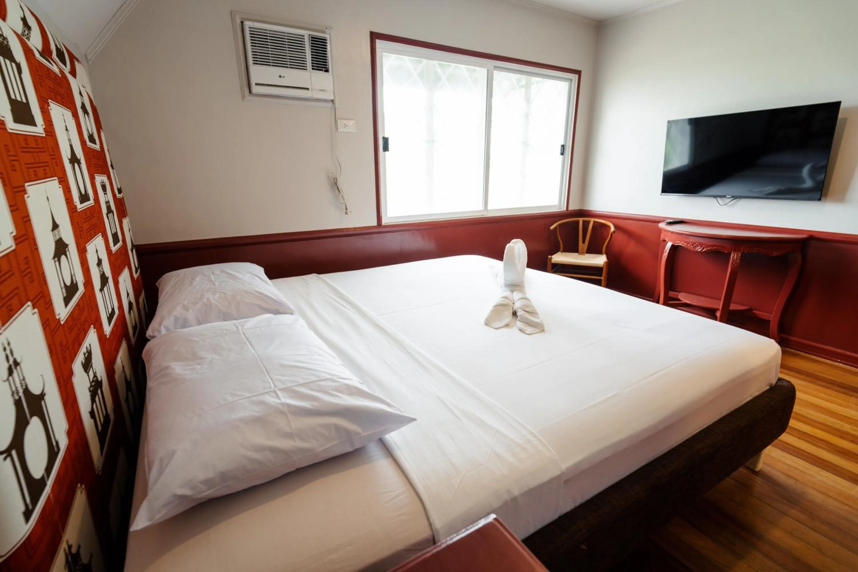 Bed in Jacobs Hill Tagaytay