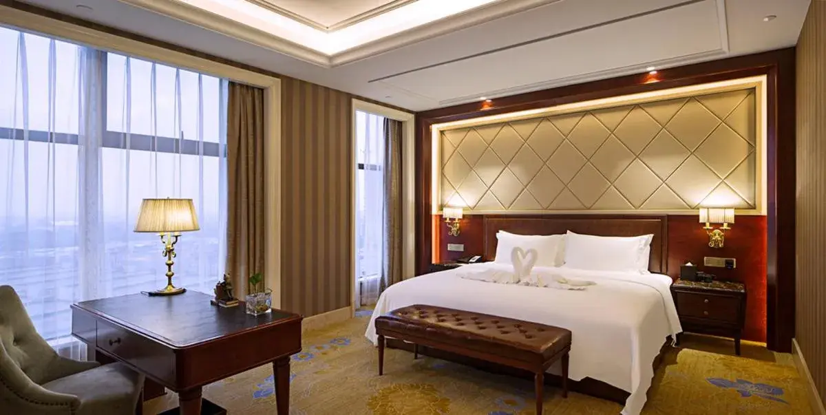 Deluxe Double Room with Bath in Chengdu Jin Yun Hotel -Happy Valley Jinfu Metro Station Deluxe Double Room with Bath in Chengdu Jin Yun Hotel -Happy Valley Jinfu Metro Station